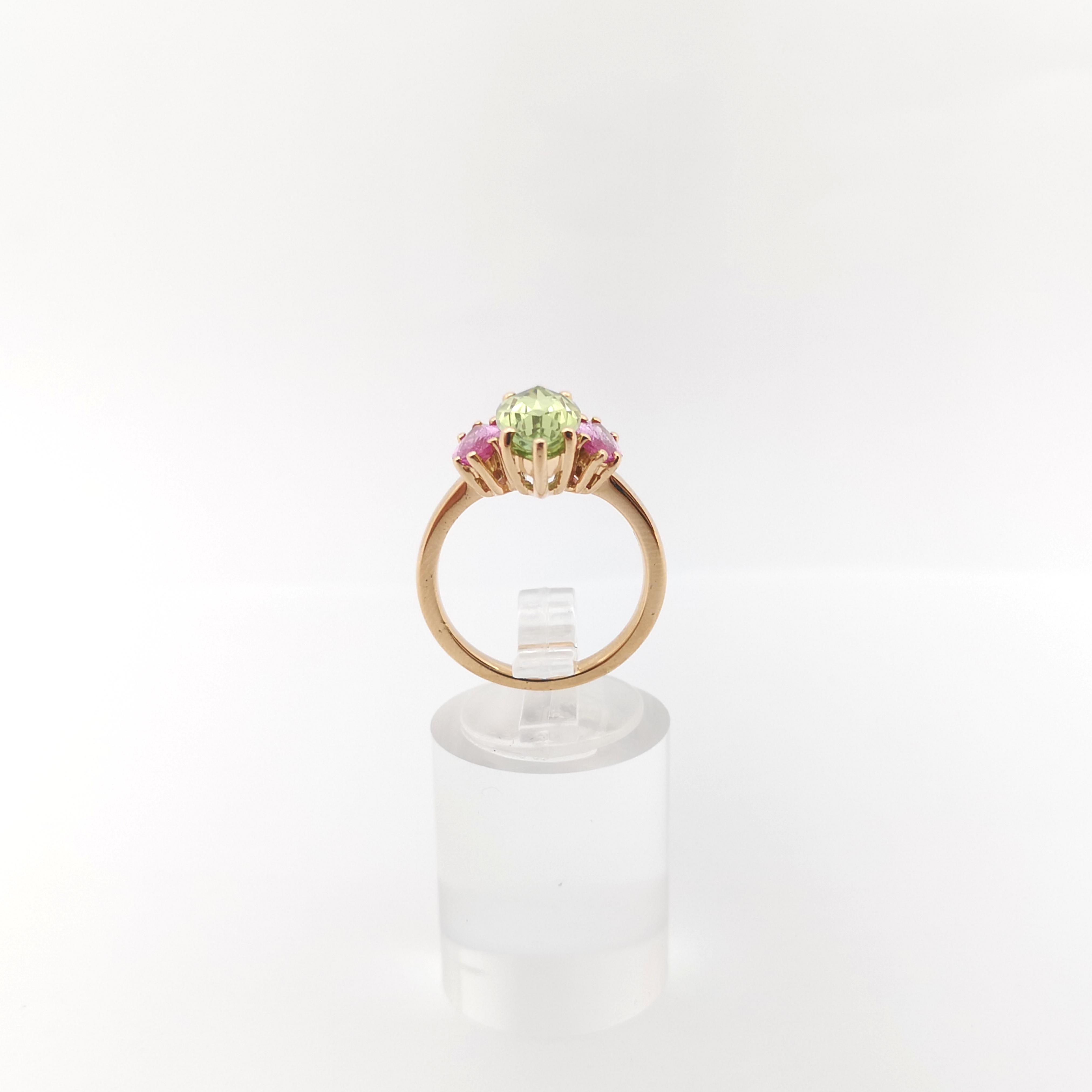 Green Tourmaline and Pink Sapphire Ring set in 18K Rose Gold Settings For Sale 2