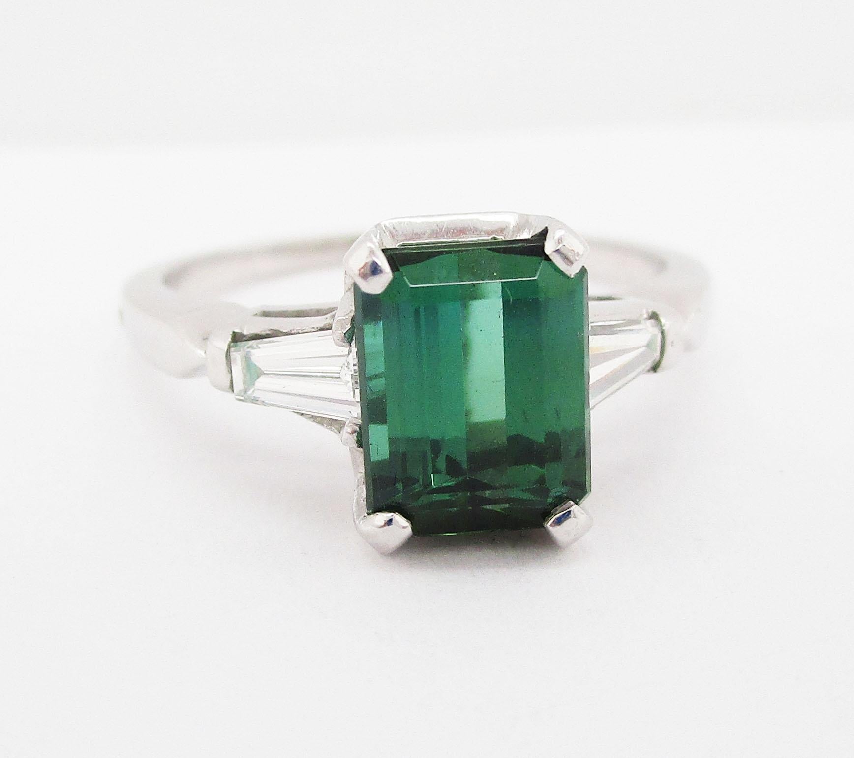 Modernist Green Tourmaline and Tapered Baguette Diamond Platinum Ring For Sale