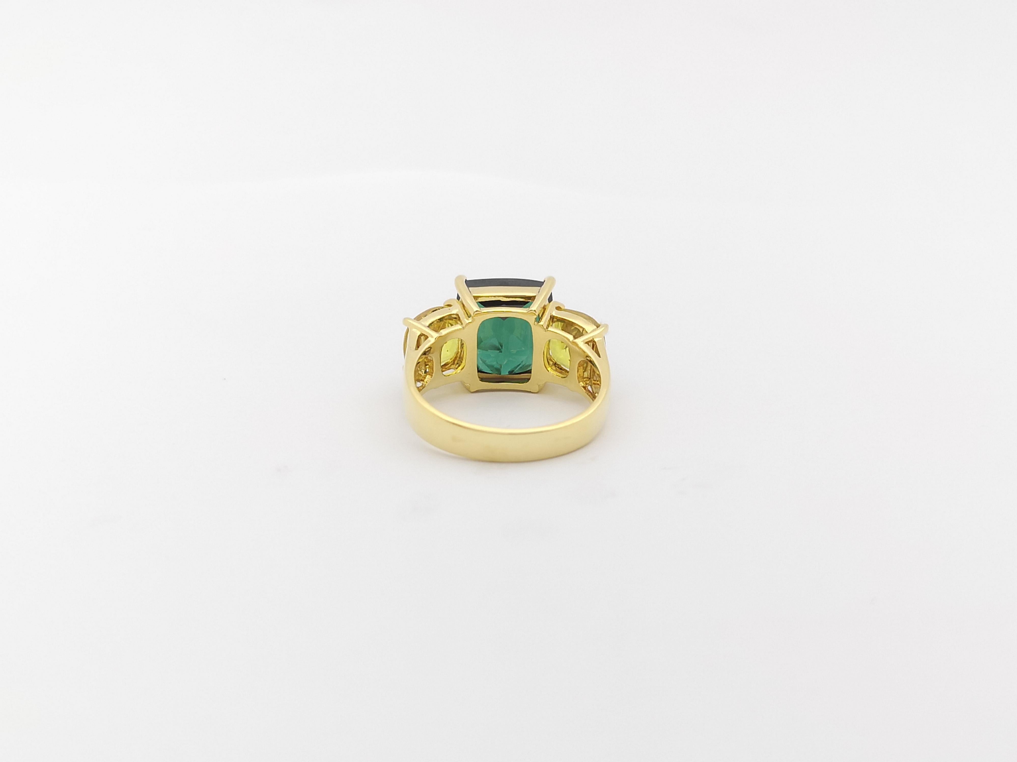 Green Tourmaline and Yellow Sapphire Ring Set in 18 Karat Gold Settings For Sale 5