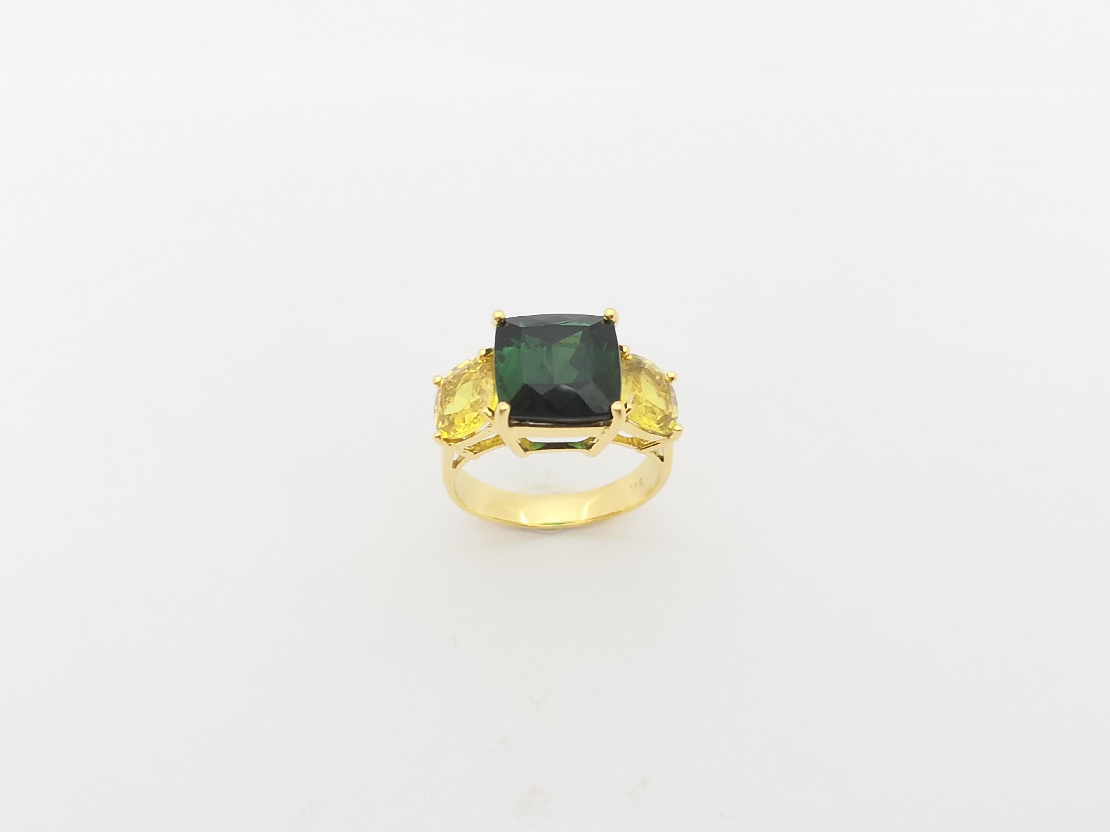 Green Tourmaline and Yellow Sapphire Ring Set in 18 Karat Gold Settings For Sale 7