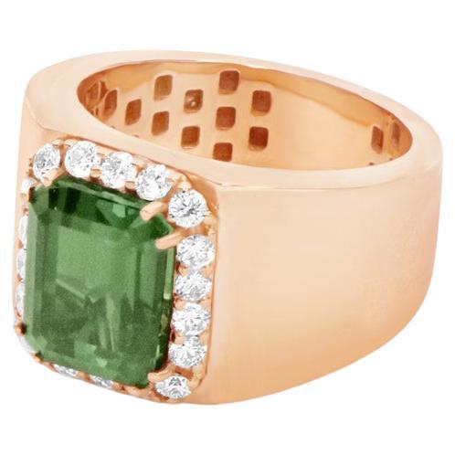 Green Tourmaline Band Ring with White Diamond Halo in 18kt rose gold 