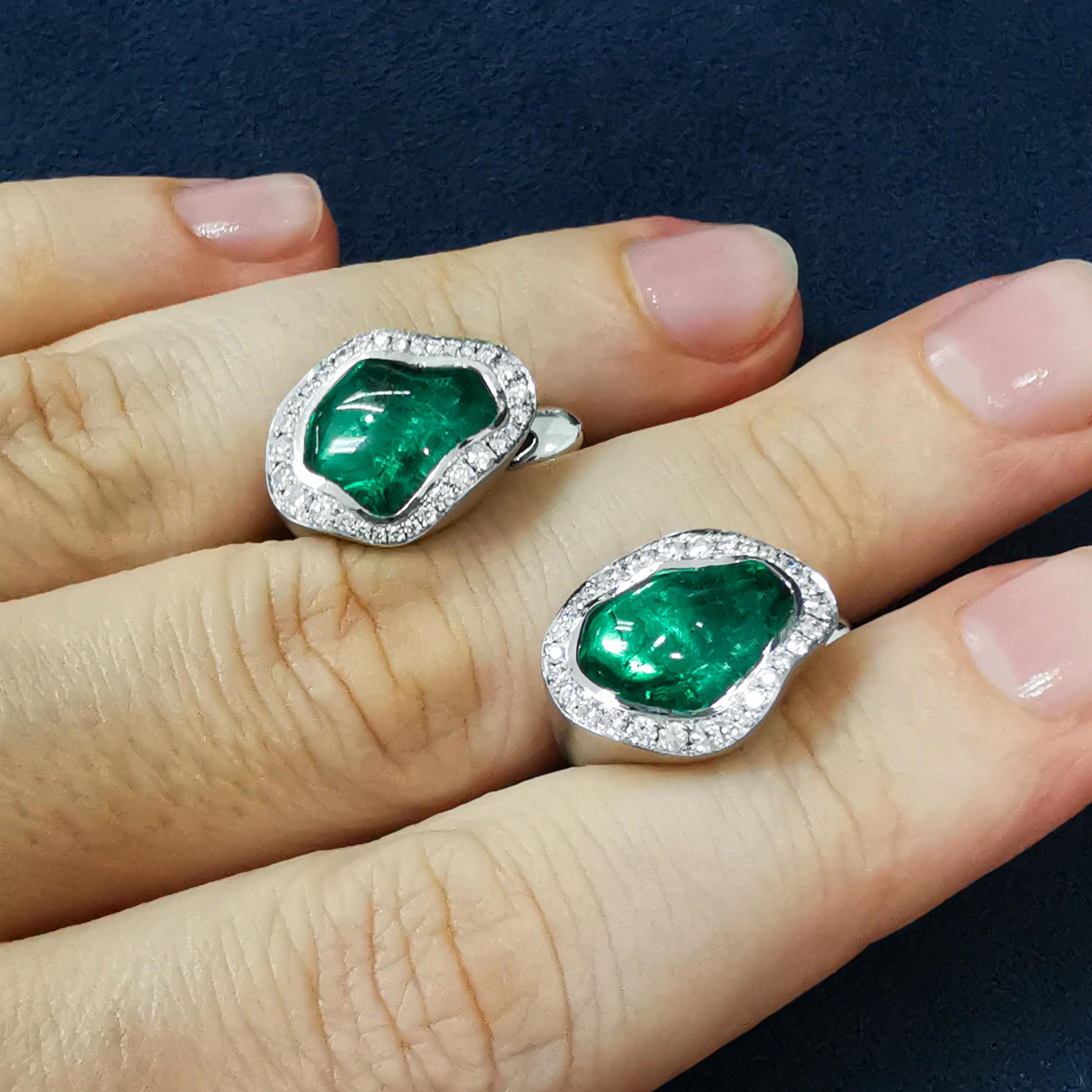 Grüner Turmalin Barock 7,93 Karat Diamanten 18 Karat Weißgold Spectrum-Ohrringe im Zustand „Neu“ in Bangkok, TH