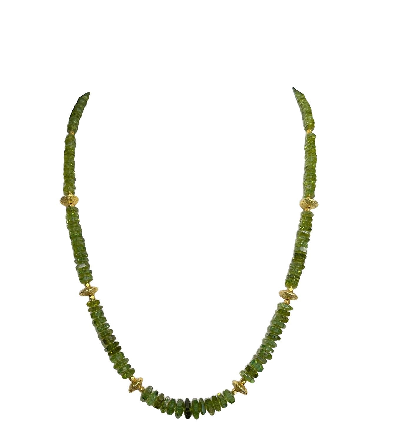 Green Tourmaline Bead and 18k Yellow Gold Necklace, Adjustable Length For Sale 6