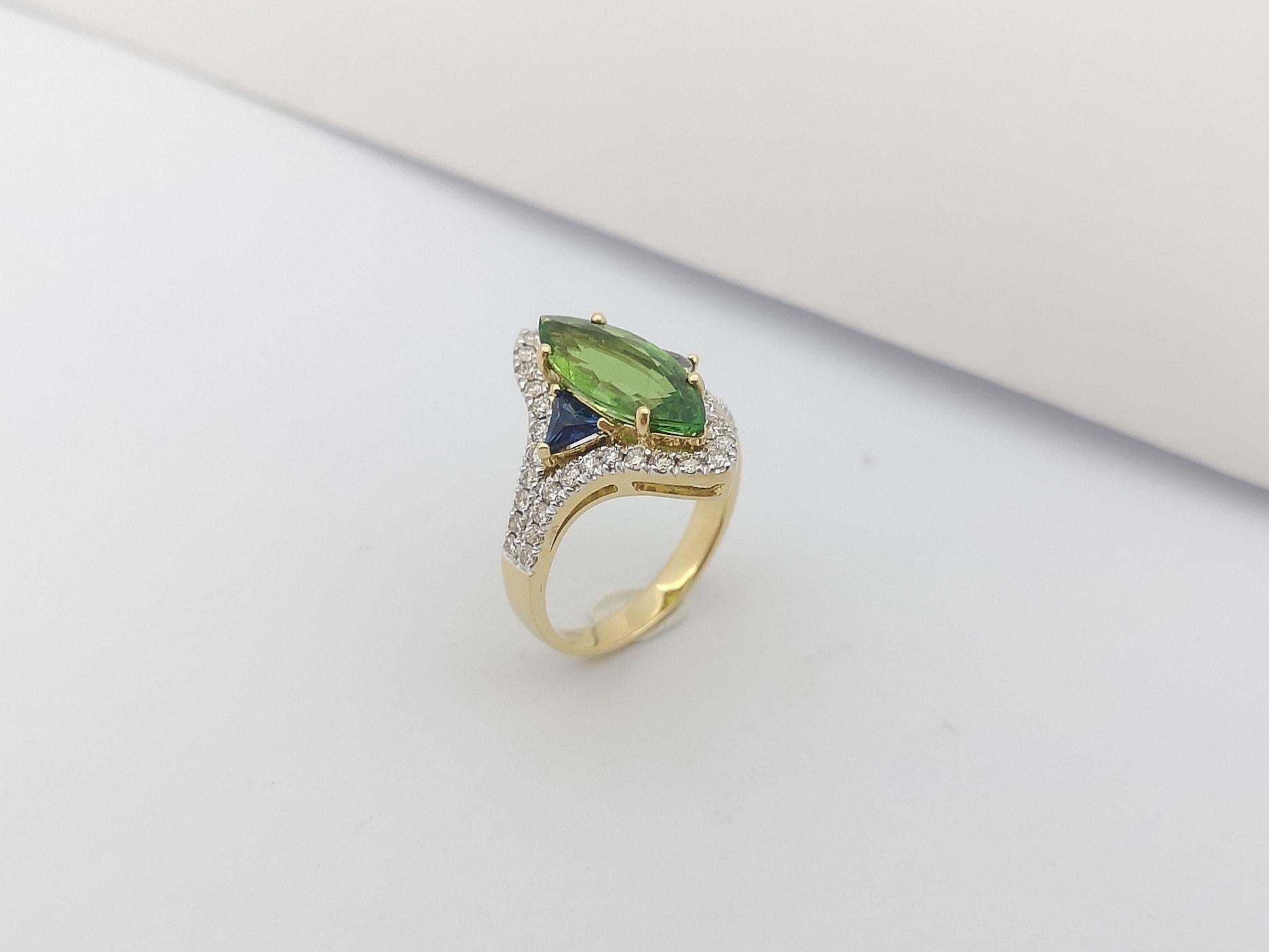 Bague en or 18 carats sertie de tourmaline verte, saphir bleu et diamant brun en vente 8