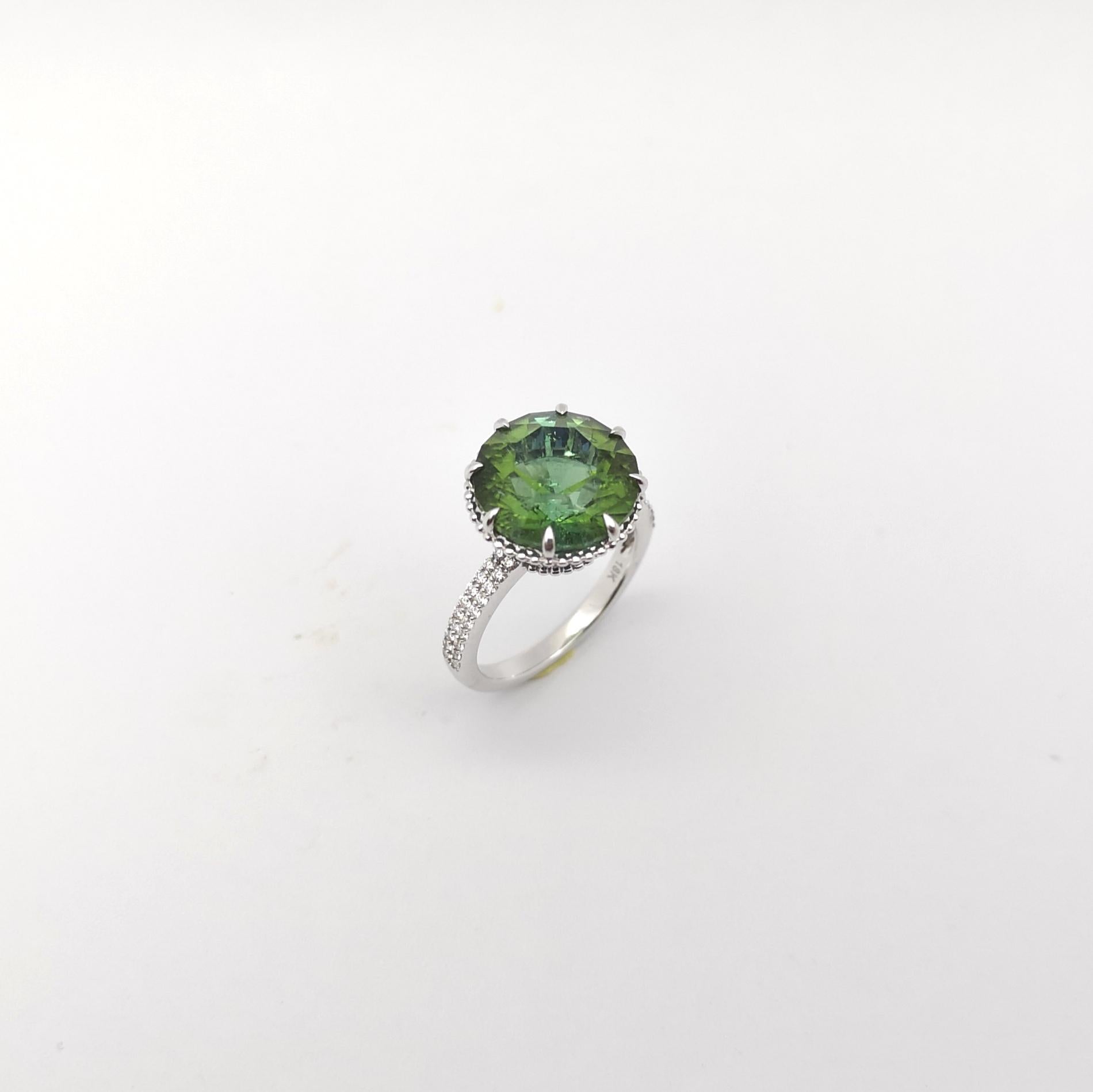 Green Tourmaline, Blue Sapphire and Diamond Ring set in 18K White Gold Settings For Sale 9