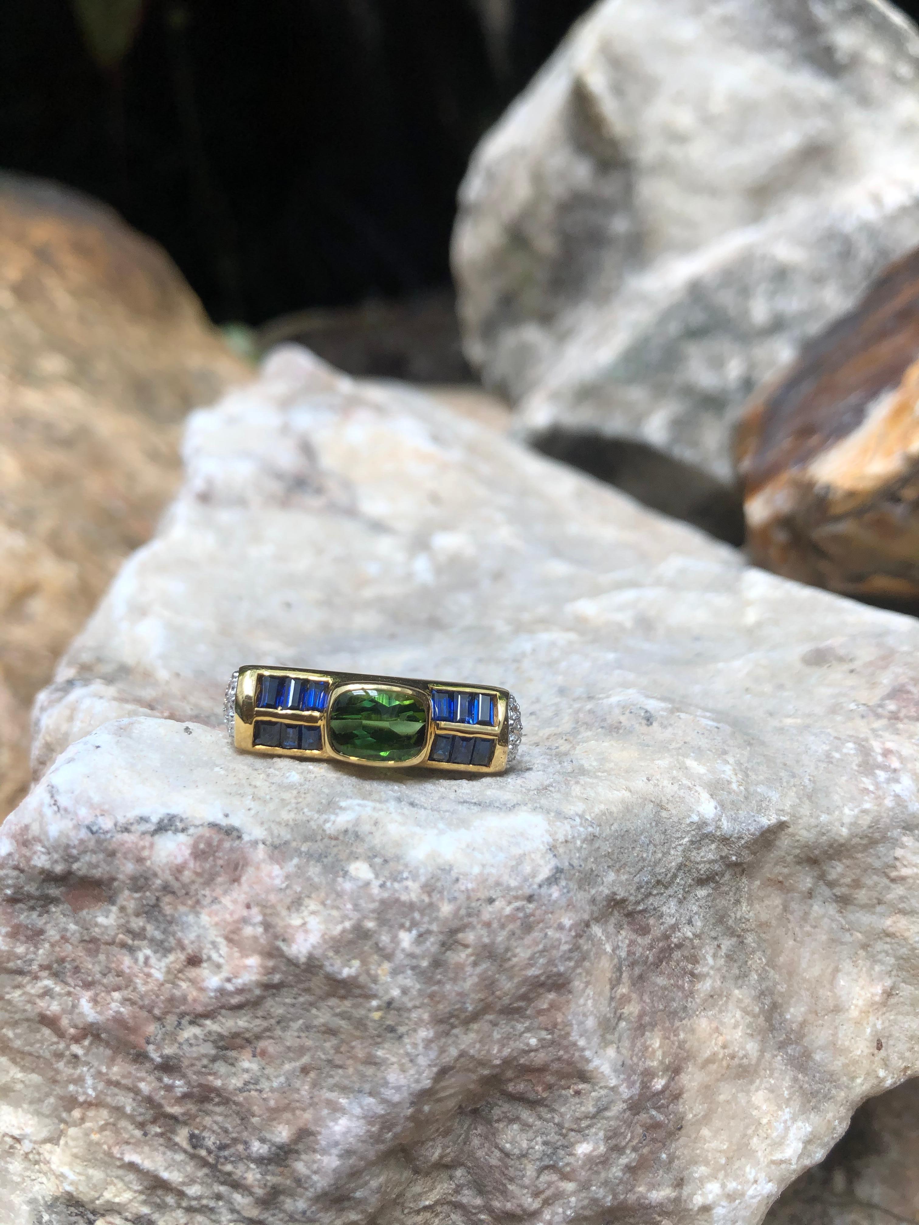 Green Tourmaline, Blue Sapphire with Diamond Ring Set in 18 Karat Gold Settings For Sale 4