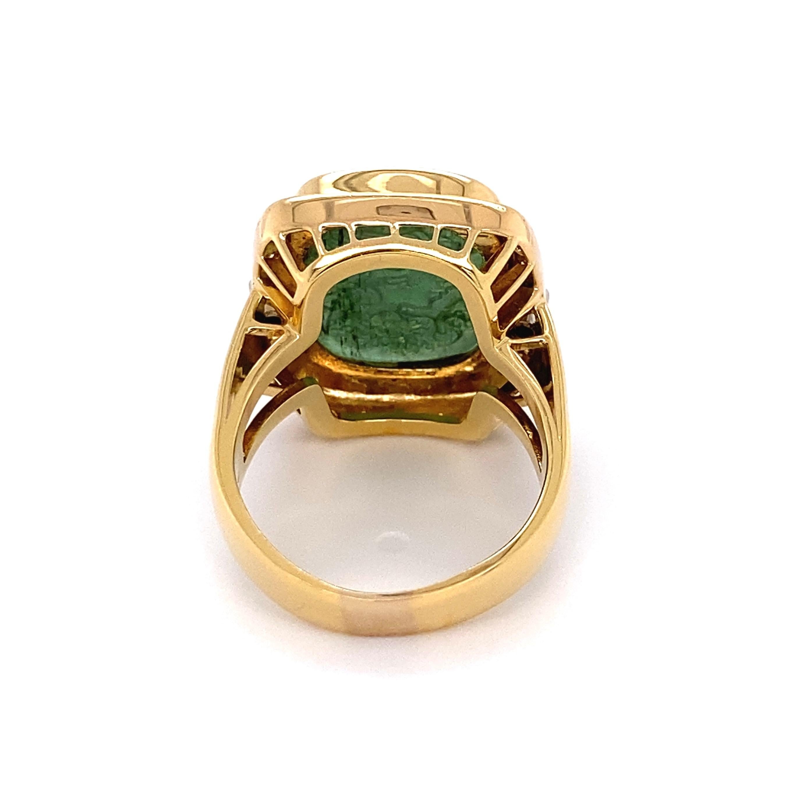 Green Tourmaline Carved Cameo and Diamond Gold Ring Estate Fine Jewelry In Excellent Condition In Montreal, QC