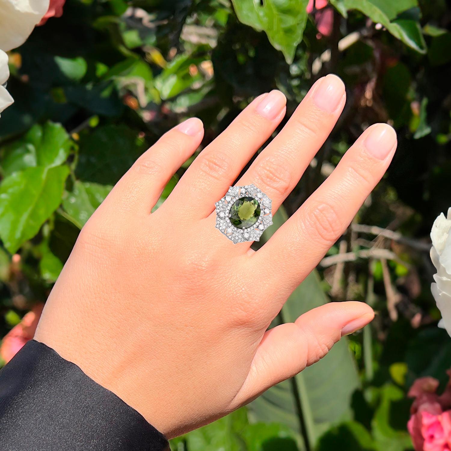 Mixed Cut Green Tourmaline Cocktail Ring Diamond Setting 7.65 Carats For Sale