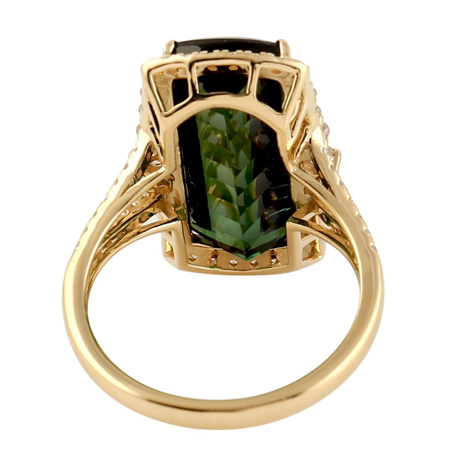 Mixed Cut Green Tourmaline Cocktail Ring With Pave Diamonds Made In 18k yellow Gold For Sale