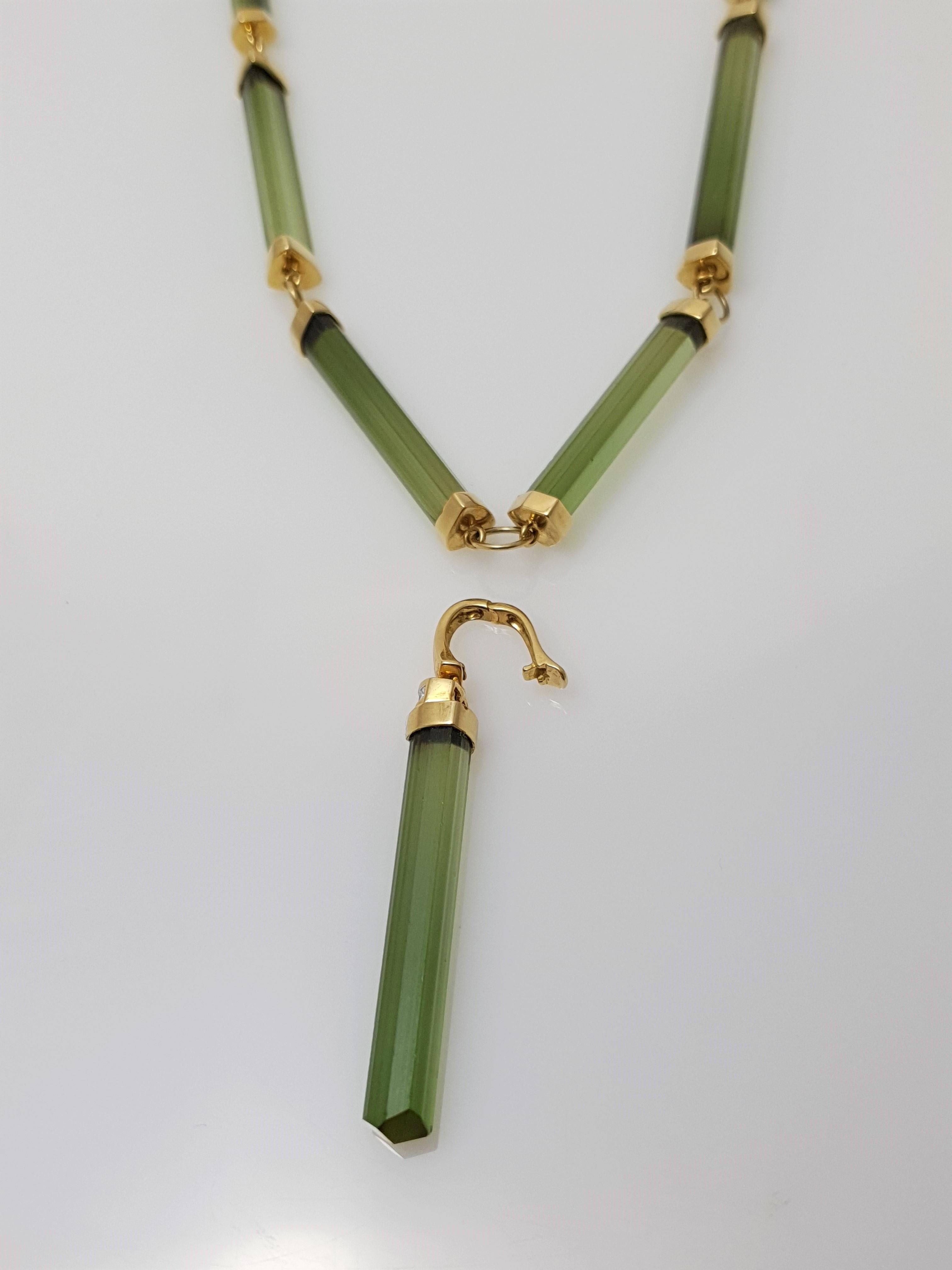 Green Tourmaline Crystal Beaded Necklace with 18 Carat Yellow Gold/Diamonds For Sale 2