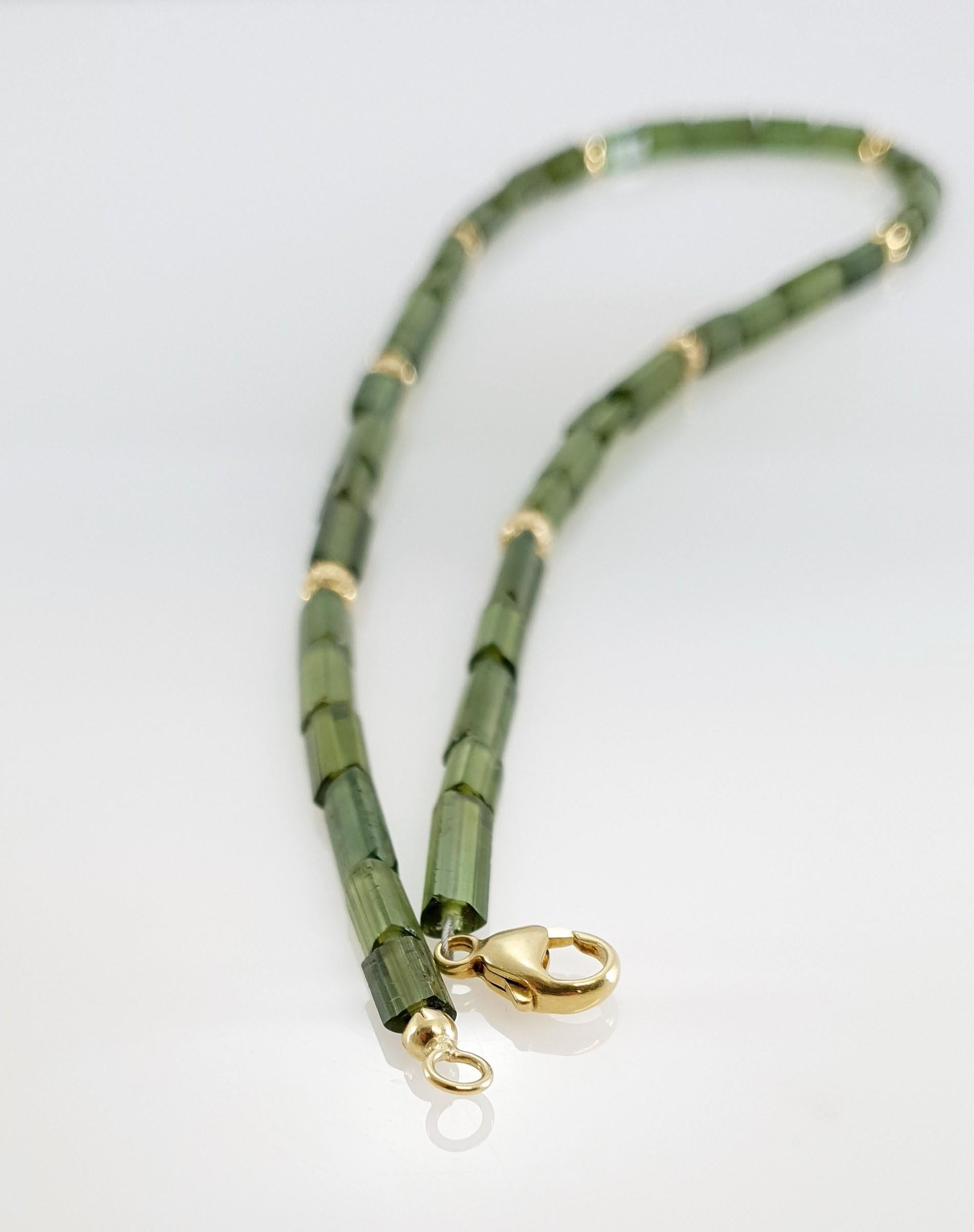 Arts and Crafts Green Tourmaline Crystal Beaded Necklace with 18 Carat yellow Gold