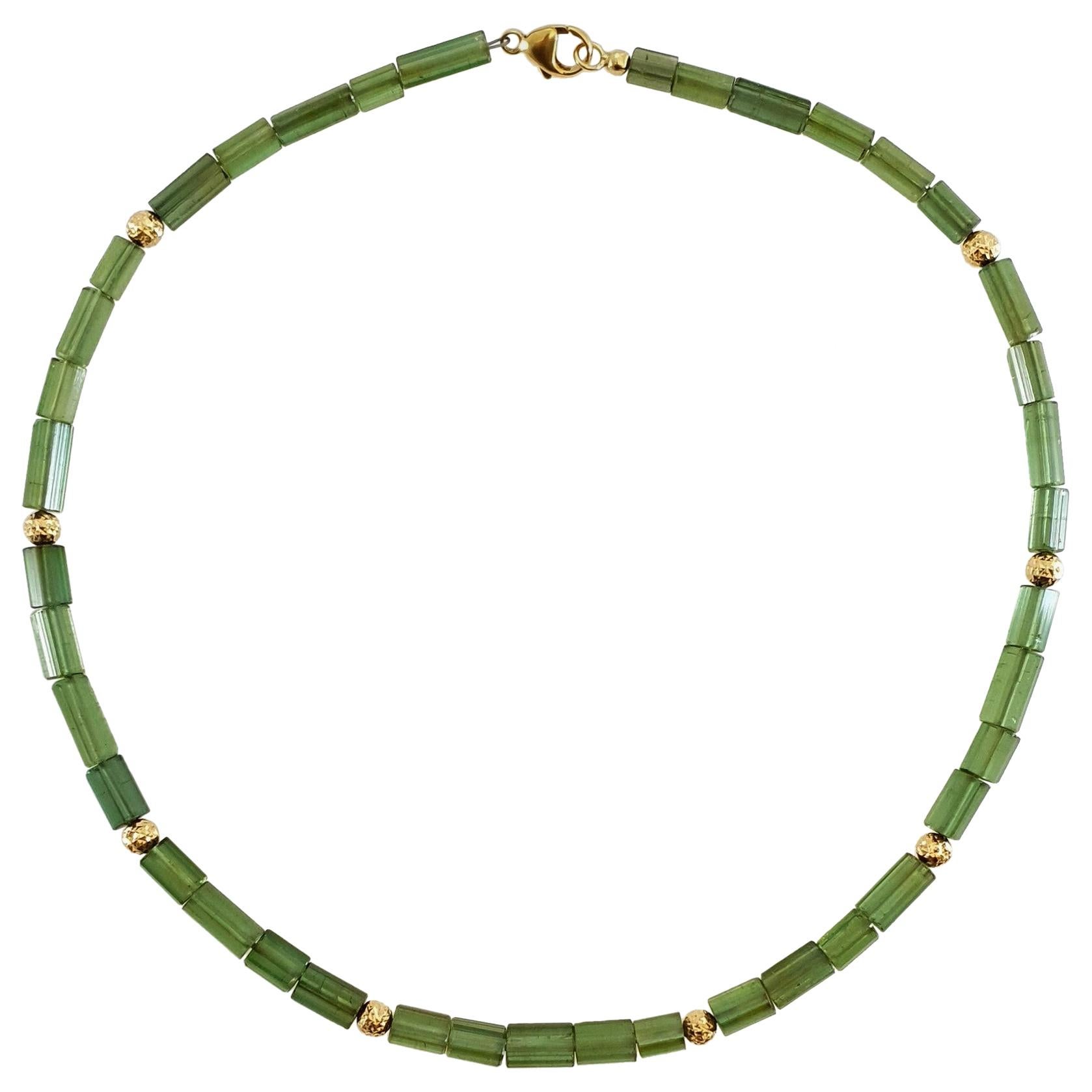 Green Tourmaline Crystal Beaded Necklace with 18 Carat yellow Gold In New Condition In Kirschweiler, DE