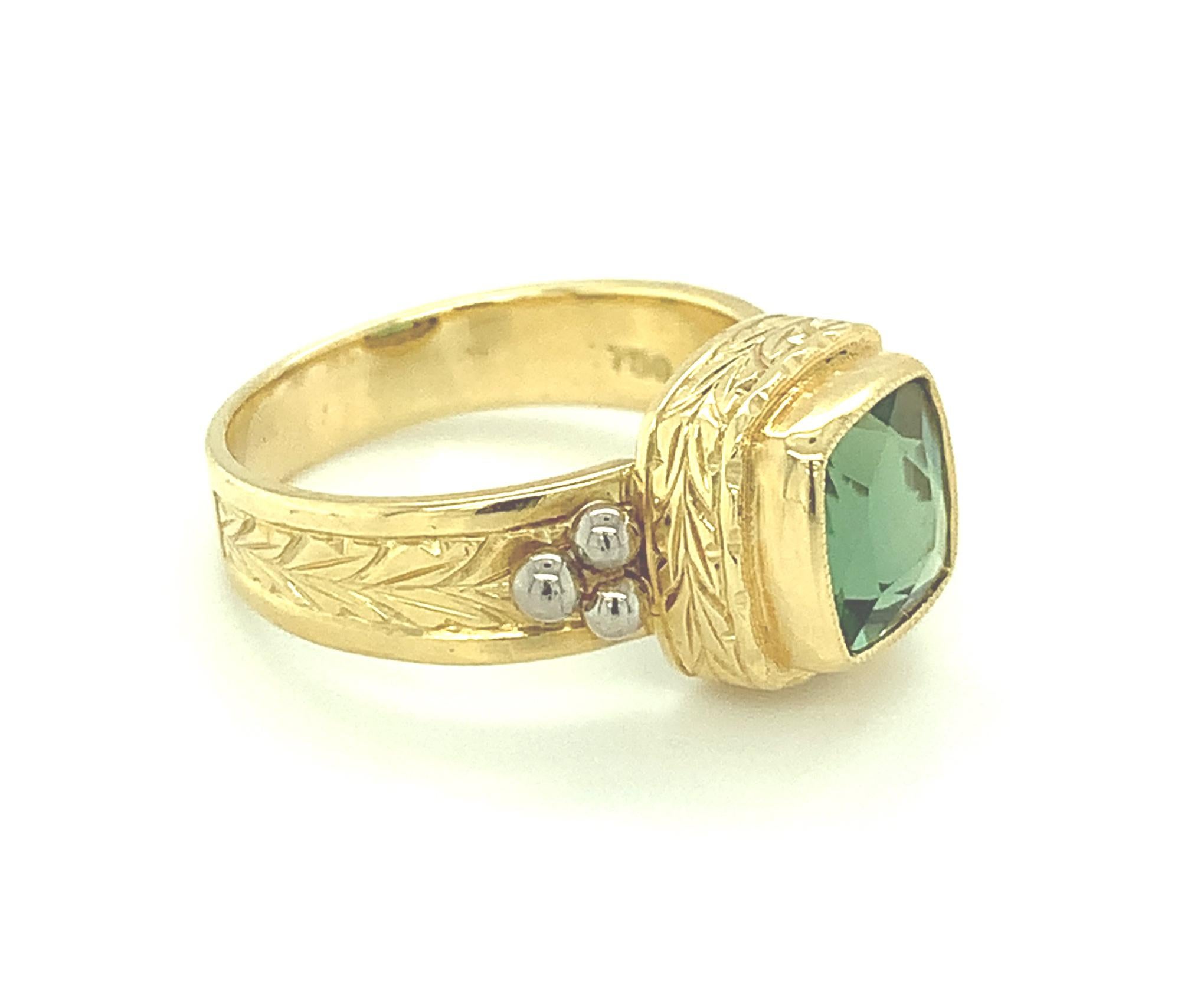 Green Tourmaline and Handmade 18k Yellow Gold Band Ring, 1.83 Carats In New Condition For Sale In Los Angeles, CA