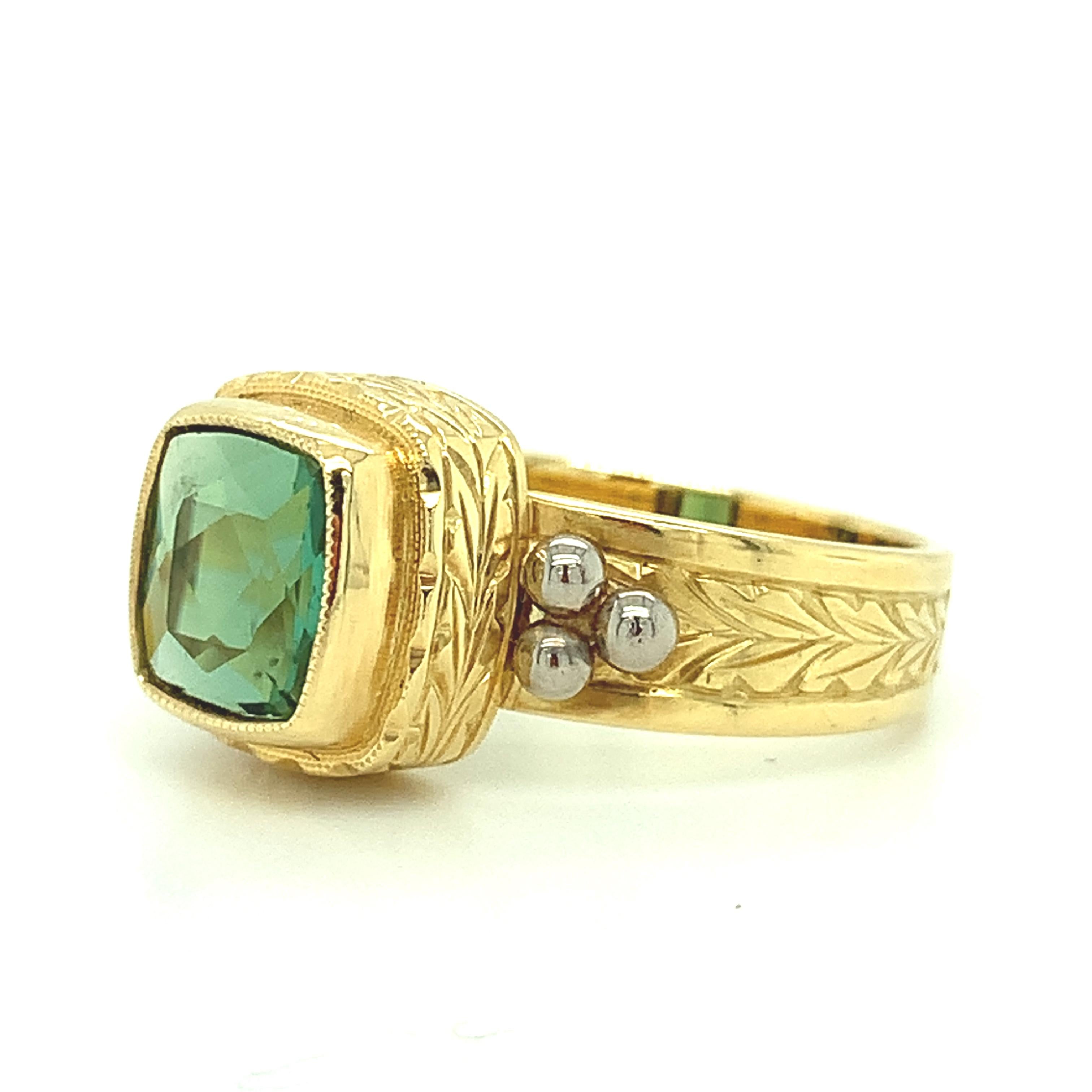Green Tourmaline and Handmade 18k Yellow Gold Band Ring, 1.83 Carats For Sale 1