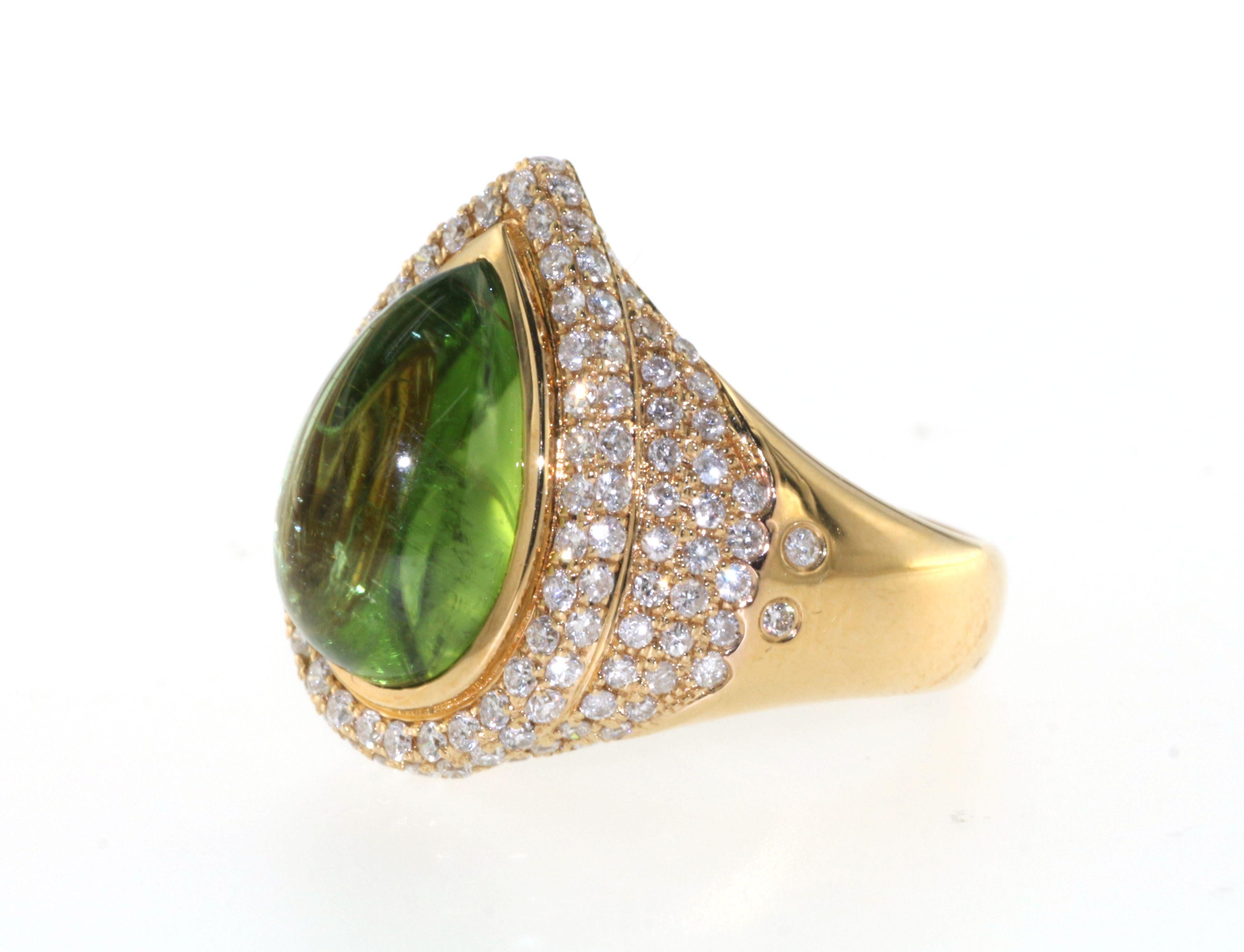 Women's Vintage 7ct. Green Tourmaline Diamond Cocktail Ring in 18 Karat Yellow Gold For Sale