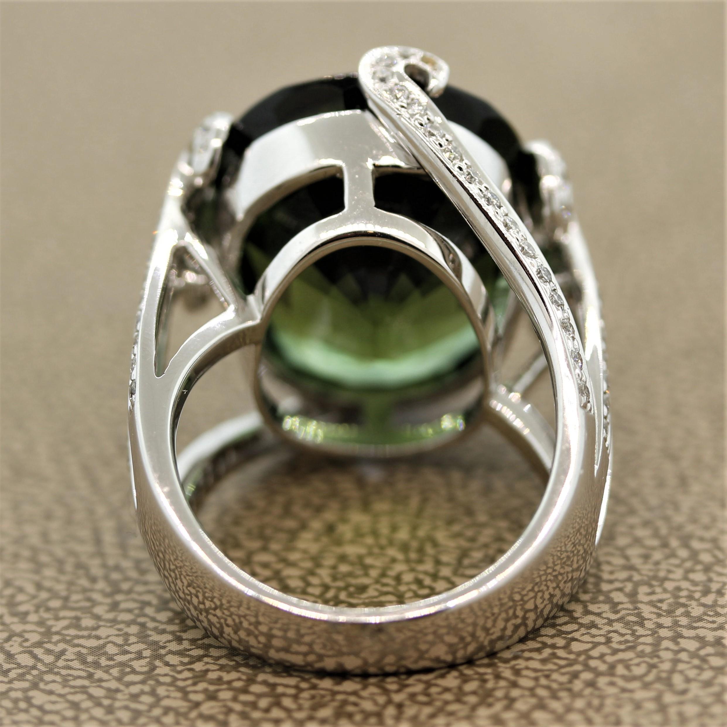 Women's Green Tourmaline Diamond Gold Cocktail Ring