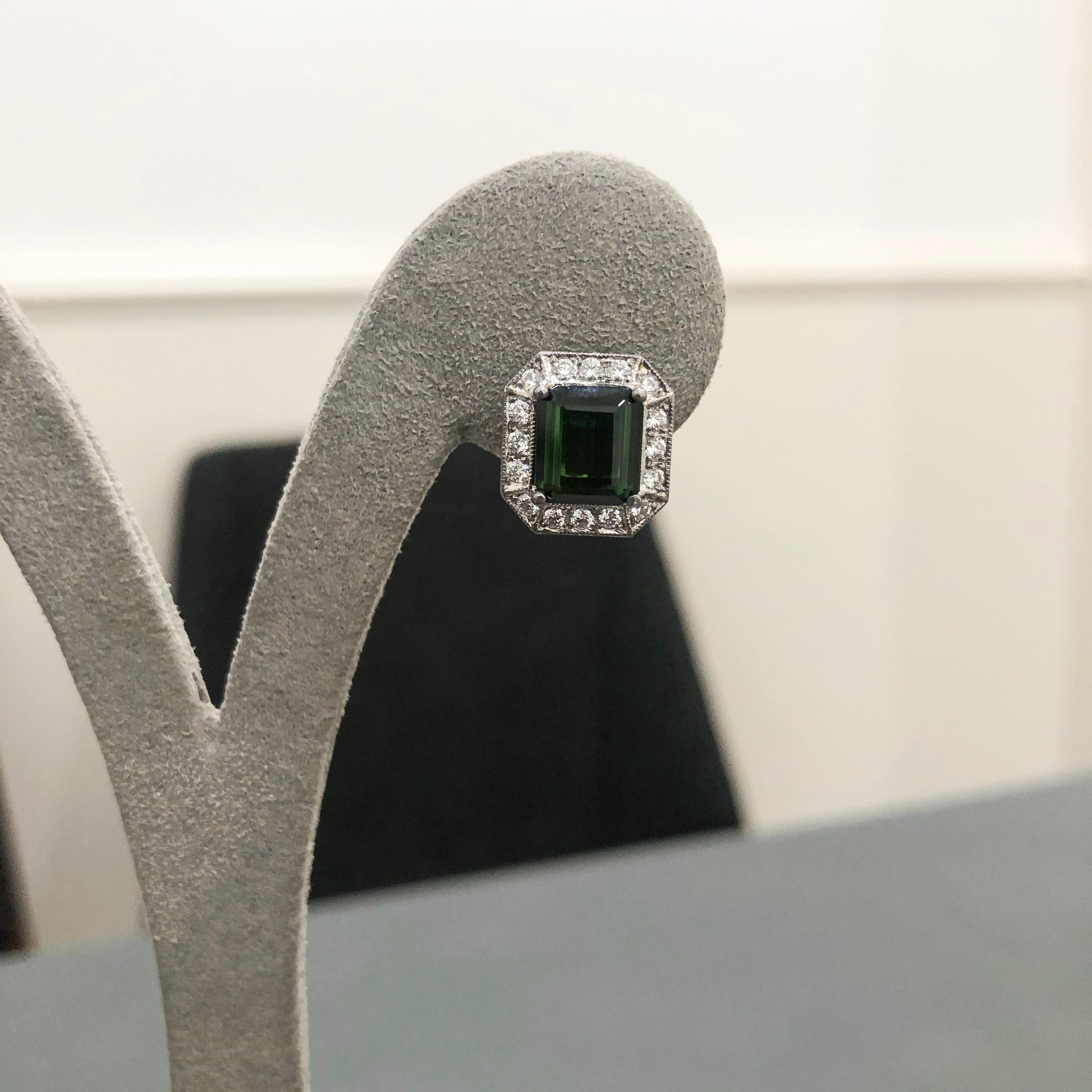 3.63 Carats Total Green Tourmaline and Round Diamond Halo Clip-On Earrings In New Condition For Sale In New York, NY