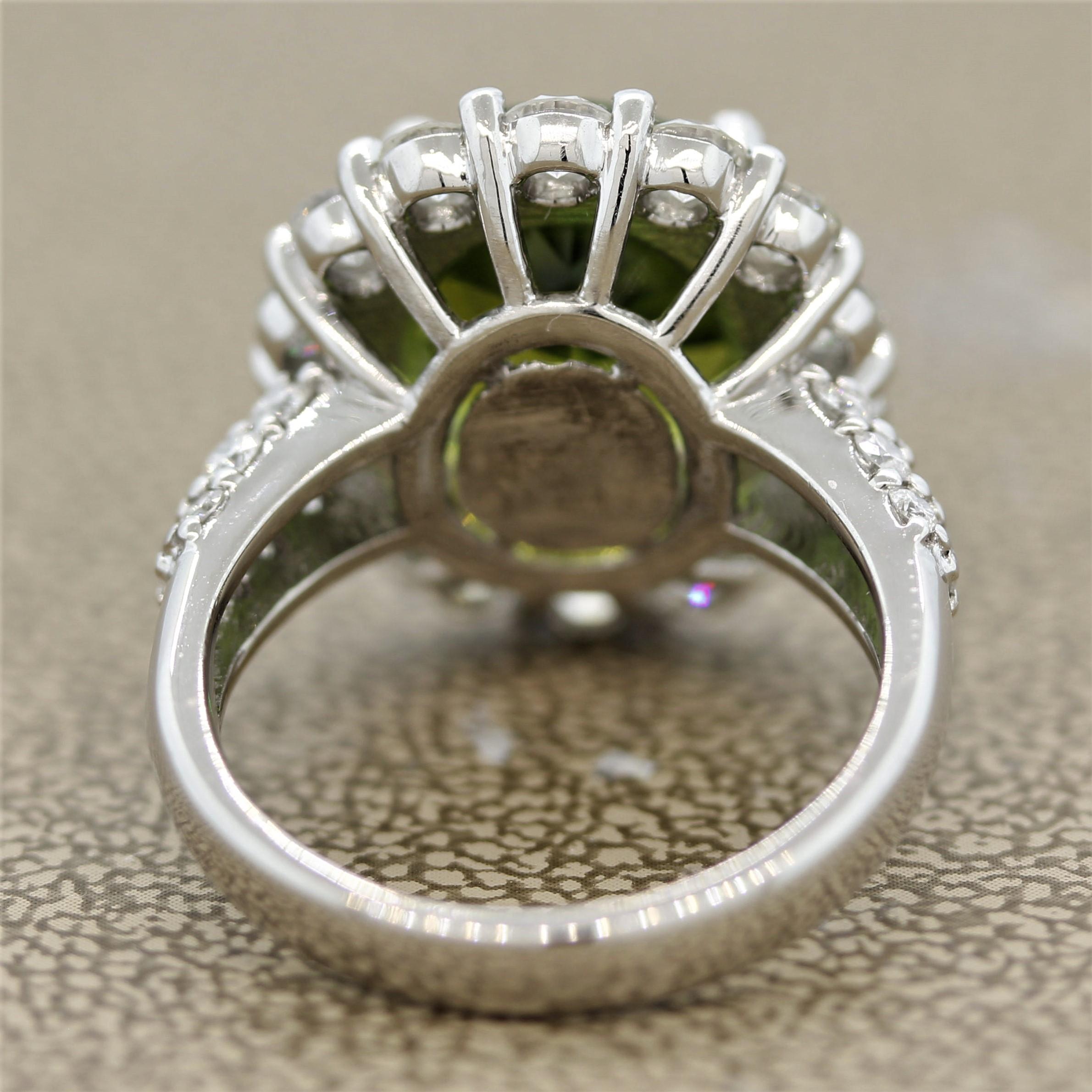 Green Tourmaline Diamond Platinum Cocktail Ring In New Condition For Sale In Beverly Hills, CA