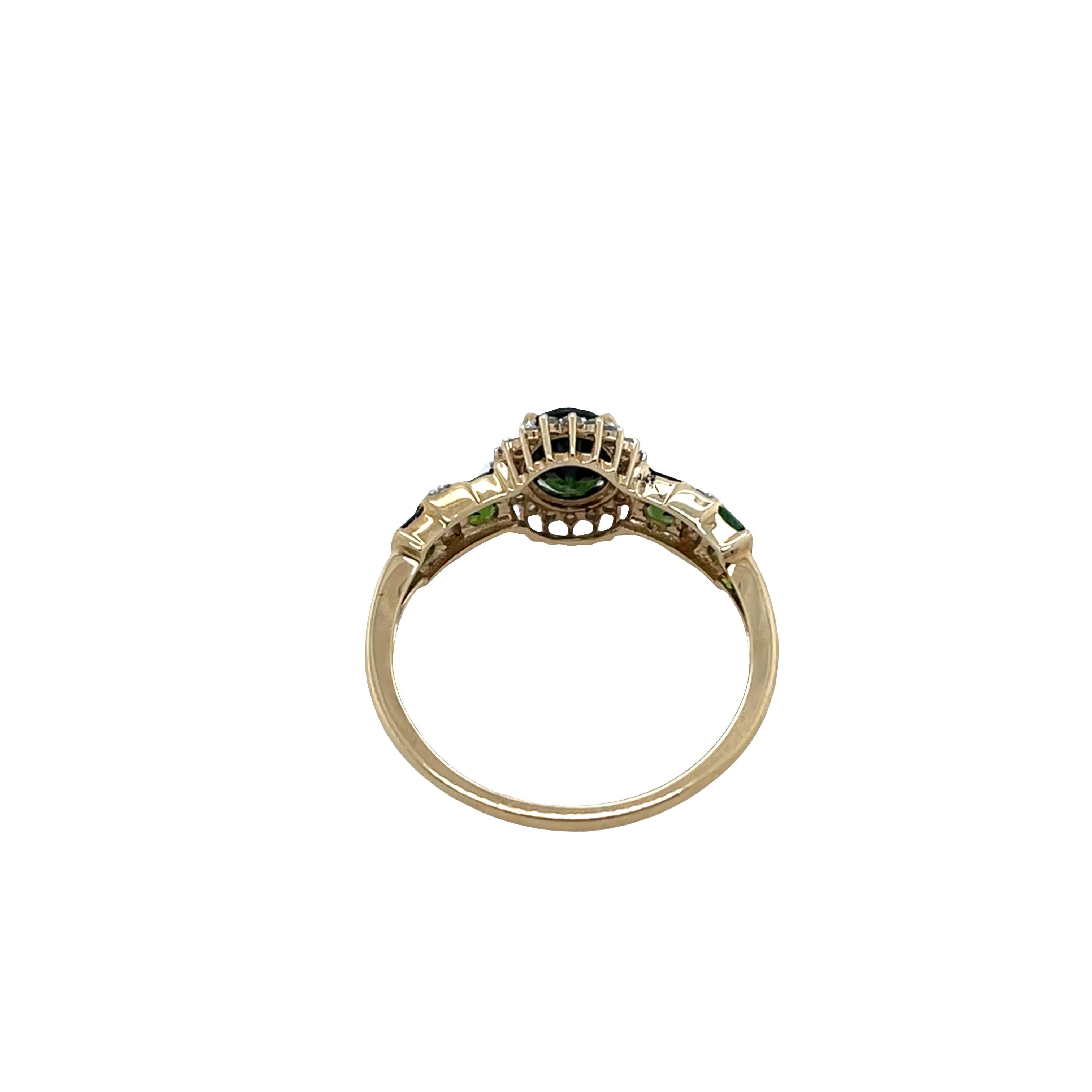 Taille ovale Bague en or jaune 9ct avec tourmaline verte et diamant - Tourmaline ovale de 1,10ct en vente