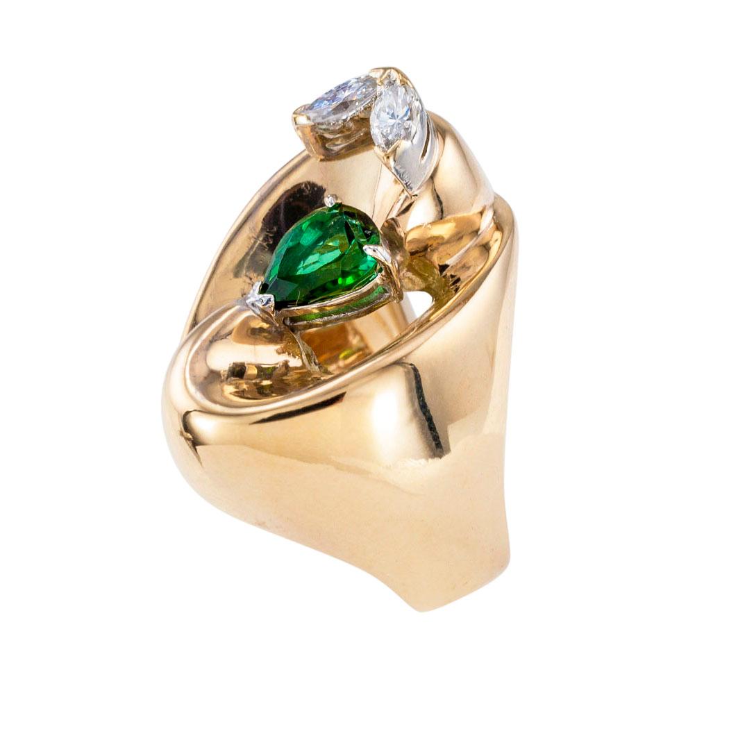 Pear Cut Green Tourmaline Diamond Yellow Gold Cocktail Ring Size 8.25