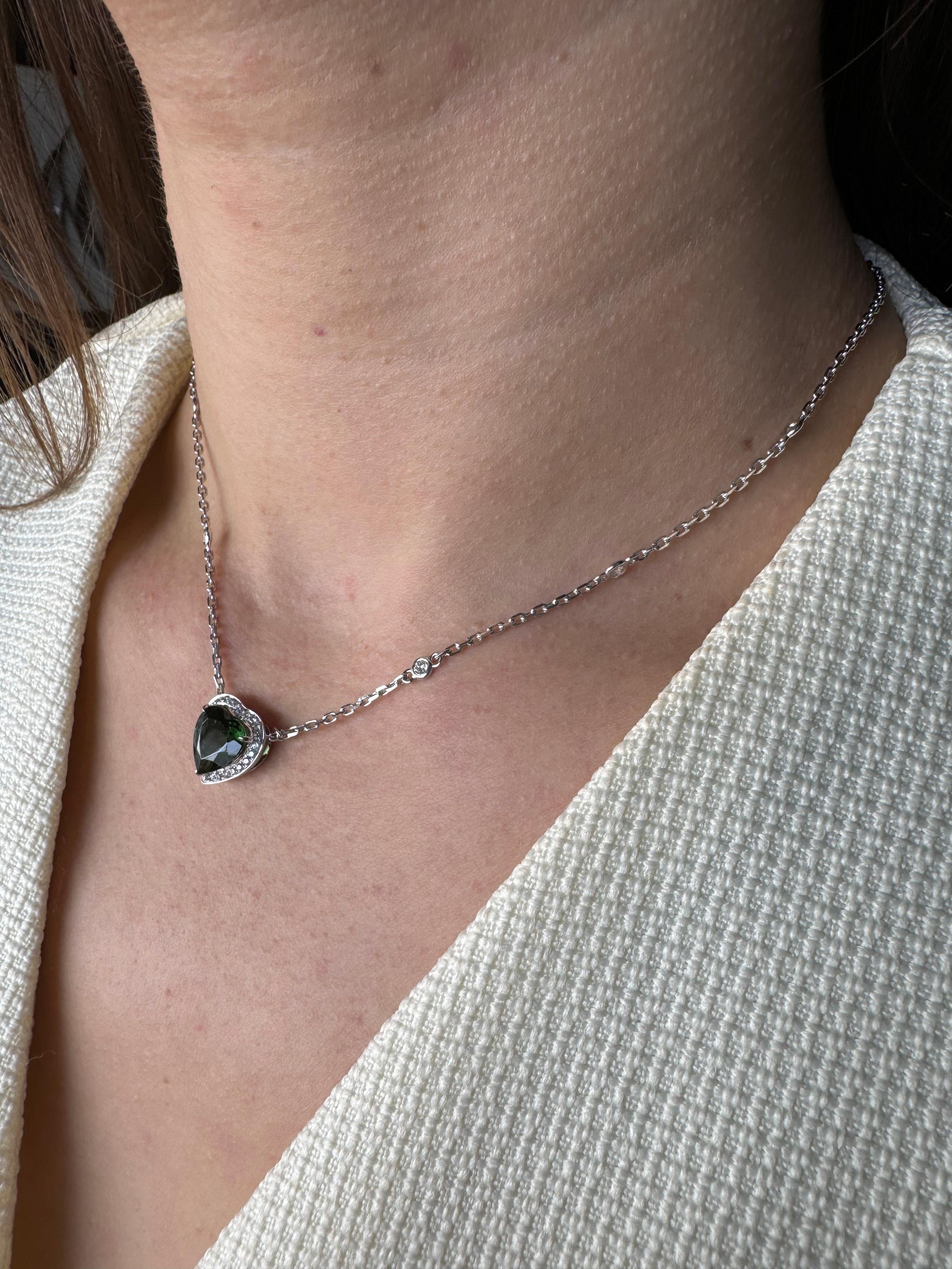Modern Green Tourmaline Heart Shape Cut Diamond Halo 18K White Gold Pendant Necklace For Sale
