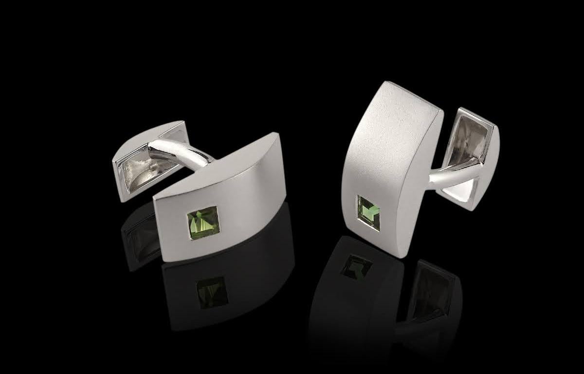 Green Tourmaline in White Gold Cufflinks In New Condition For Sale In los angeles, CA