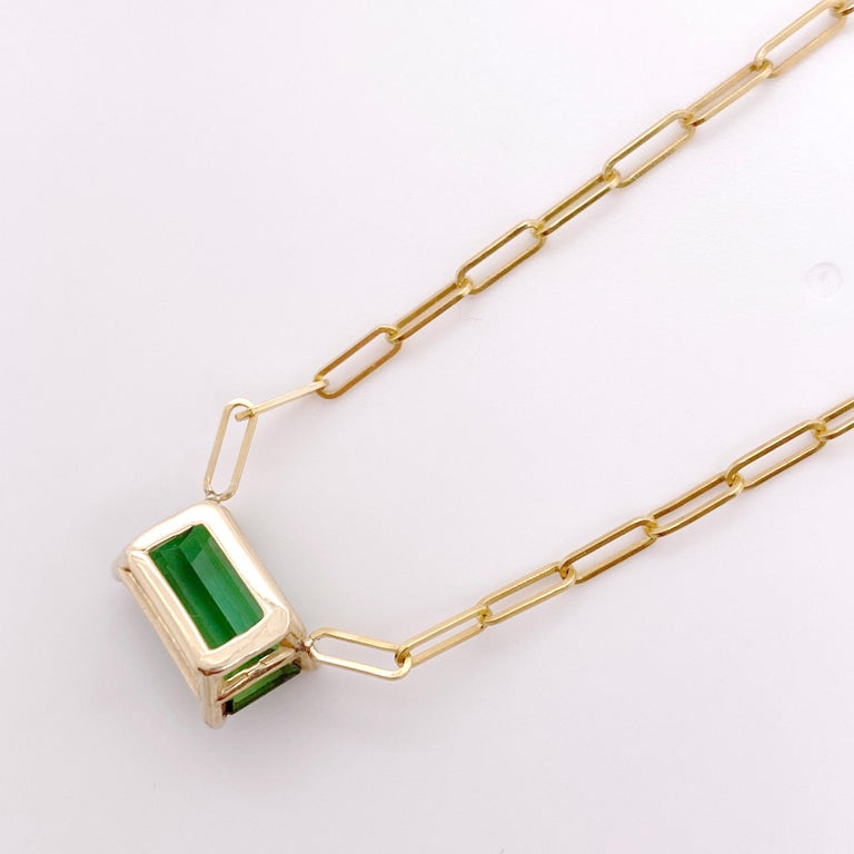 Green Tourmaline Necklace, Paperclip Chain, 3.3 Ct Emerald Cut Original Pendant In New Condition For Sale In Austin, TX