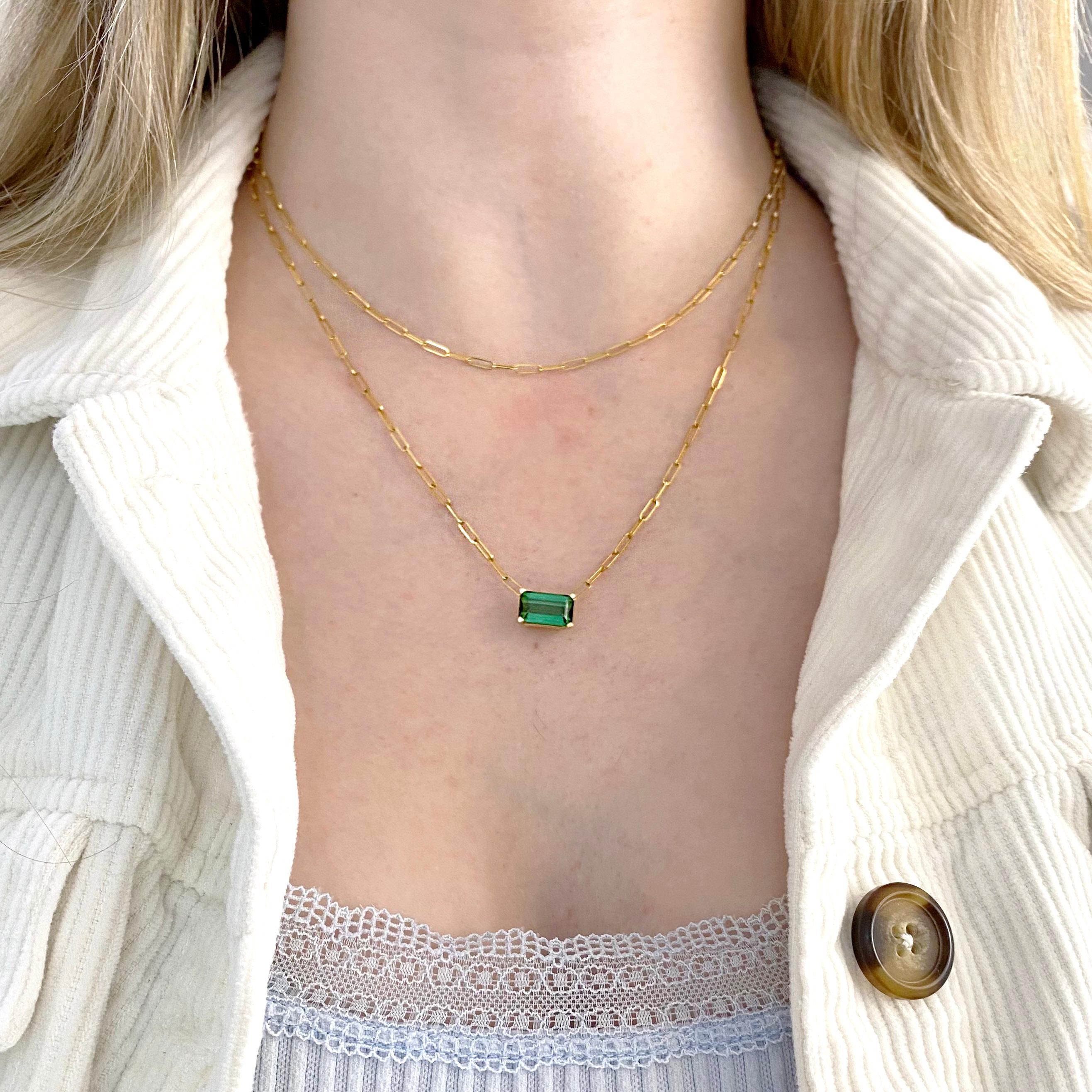 Green Tourmaline Necklace, Paperclip Chain, 3.3 Ct Emerald Cut Original Pendant In New Condition In Austin, TX