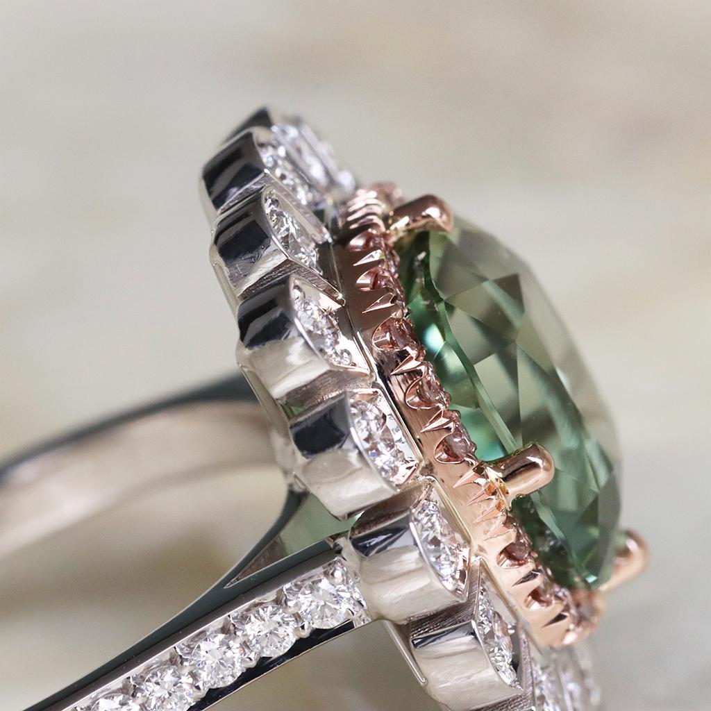 Bague cocktailtourage en tourmaline verte et diamant rose en vente 5