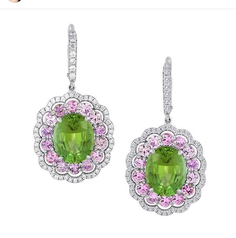 Contemporain Boucles d'oreilles en tourmaline verte, saphir violet et diamant en vente