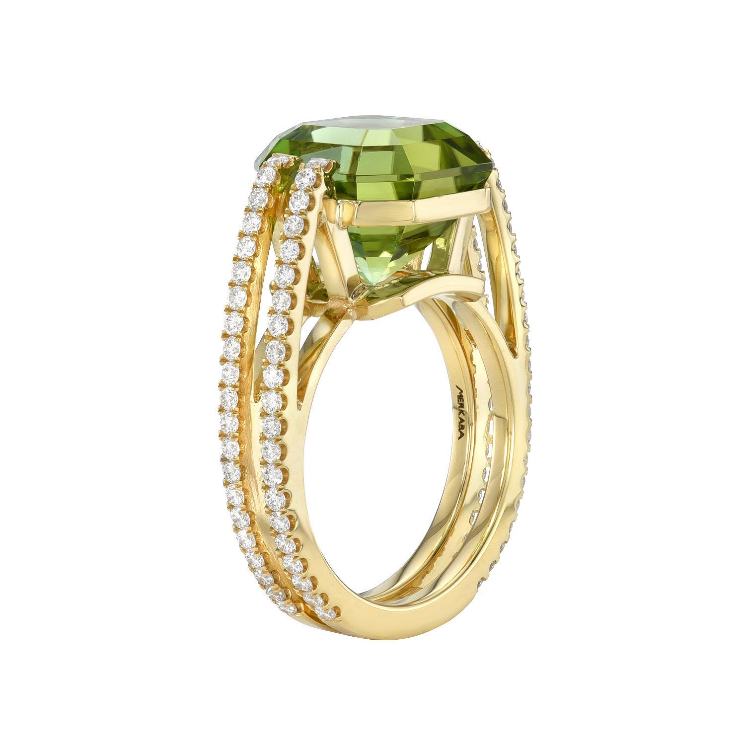 Mint Green Tourmaline Ring 7.54 Carat Square Emerald Cut In New Condition For Sale In Beverly Hills, CA
