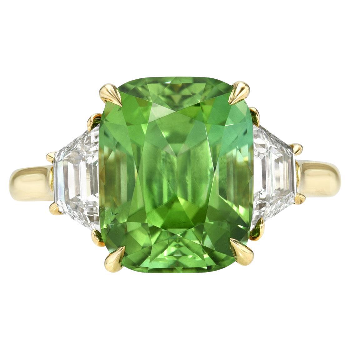 Bague coussin de tourmaline verte 6,04 carats en vente