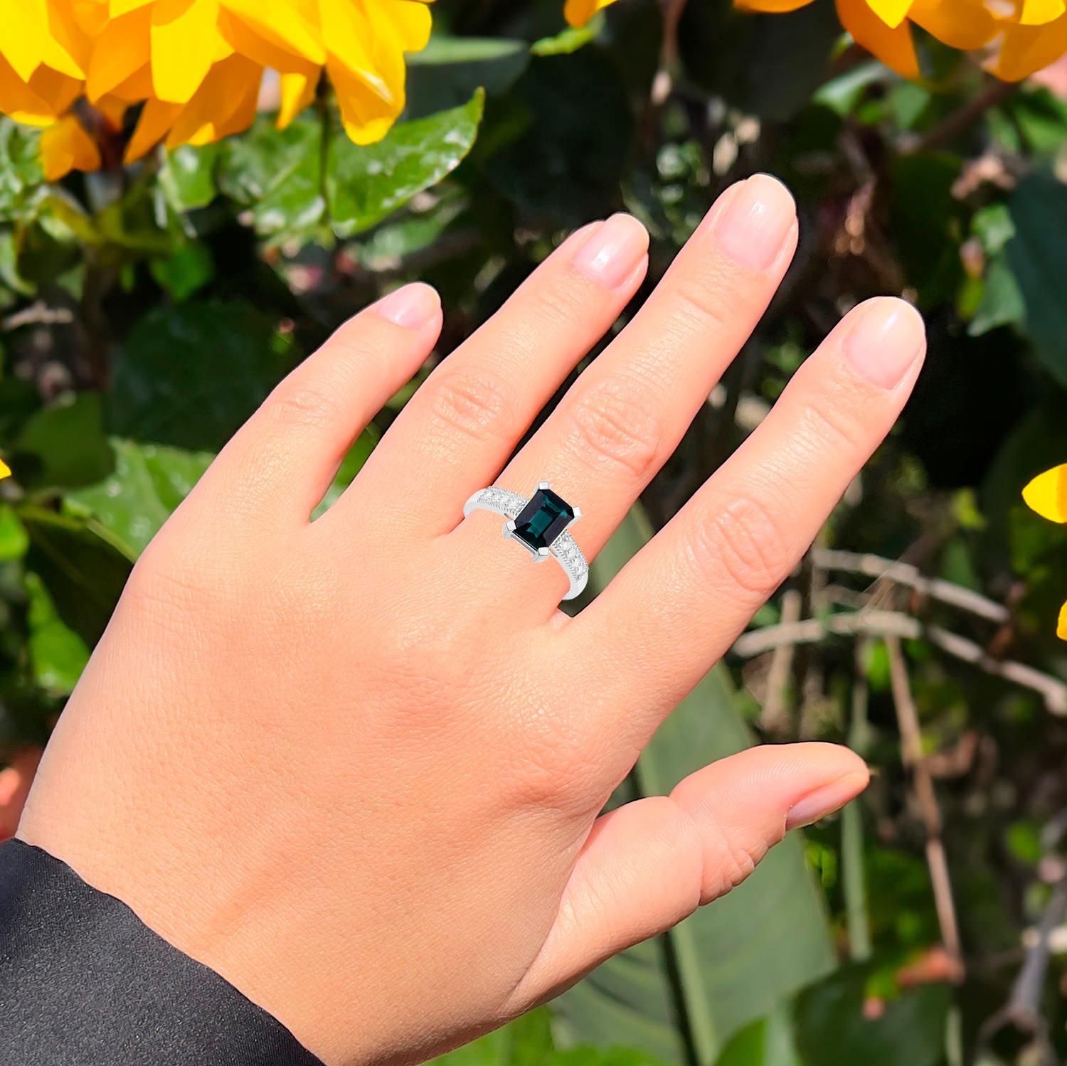 Modern Green Tourmaline Ring With Diamonds 1.91 Carats 14K White Gold For Sale
