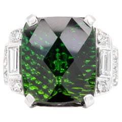 Bague en or blanc 14 carats avec tourmaline verte et diamants 26,40 carats