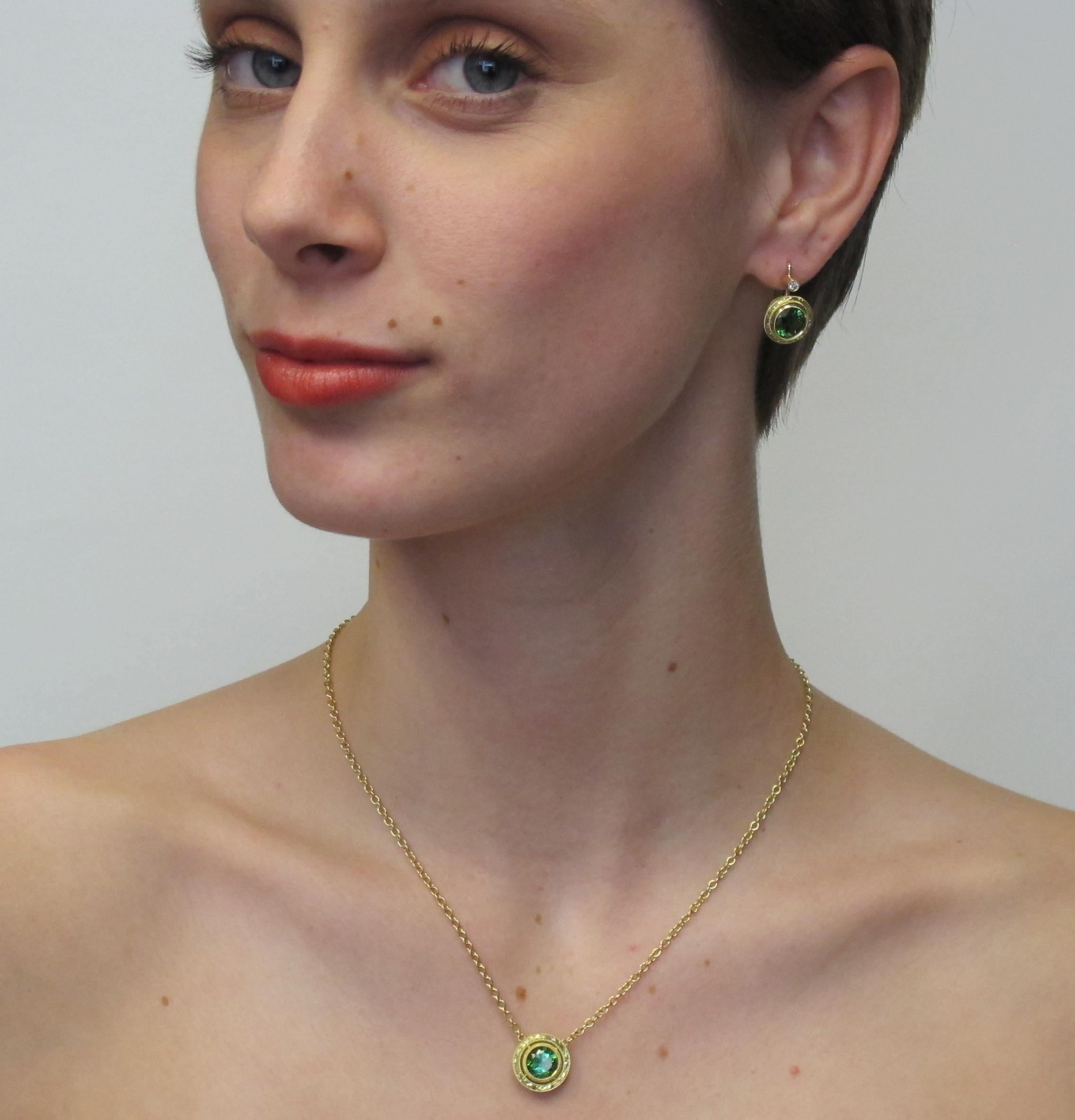 Green Tourmaline and Diamond Drop Earrings in Hand Engraved Yellow Gold Bezels For Sale 1