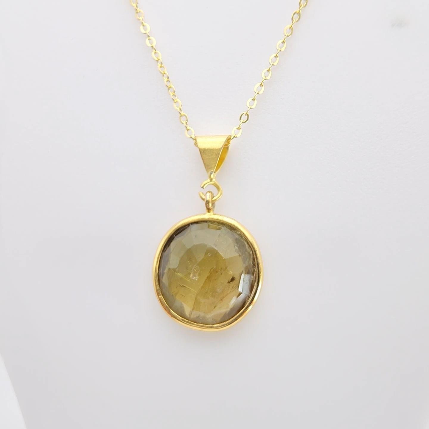 Ciondolo con gemma a fette di tormalina verde in argento placcato in oro giallo in vendita 7