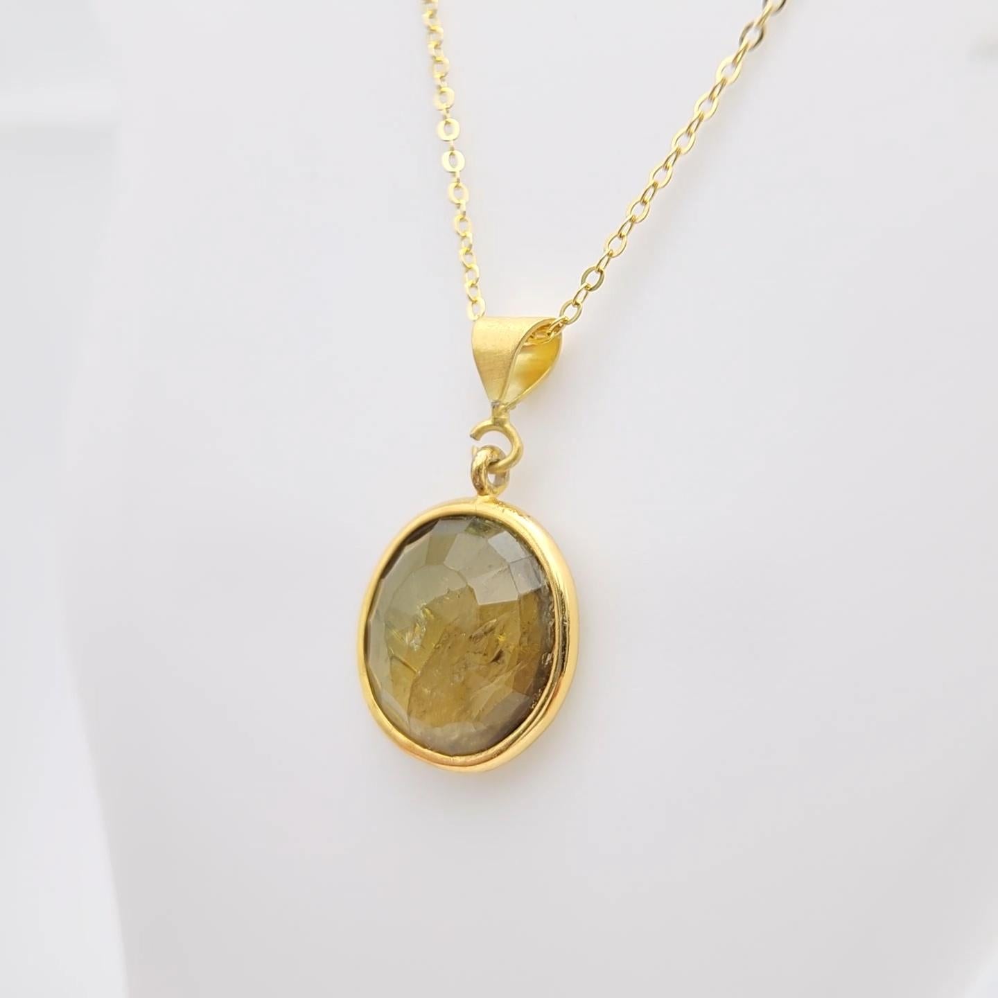 Ciondolo con gemma a fette di tormalina verde in argento placcato in oro giallo in vendita 8