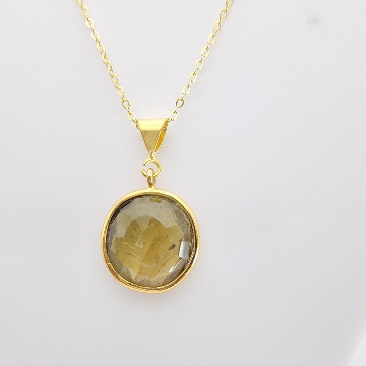 Ciondolo con gemma a fette di tormalina verde in argento placcato in oro giallo in vendita 9