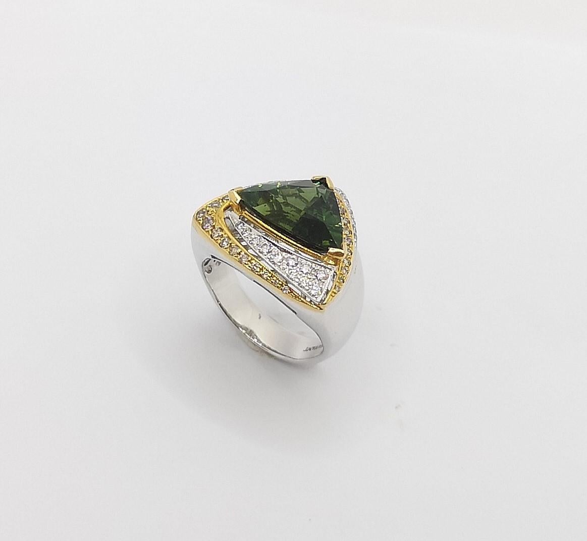 Green Tourmaline with Brown Diamond and Diamond Ring Set in 18 Karat White Gold For Sale 7
