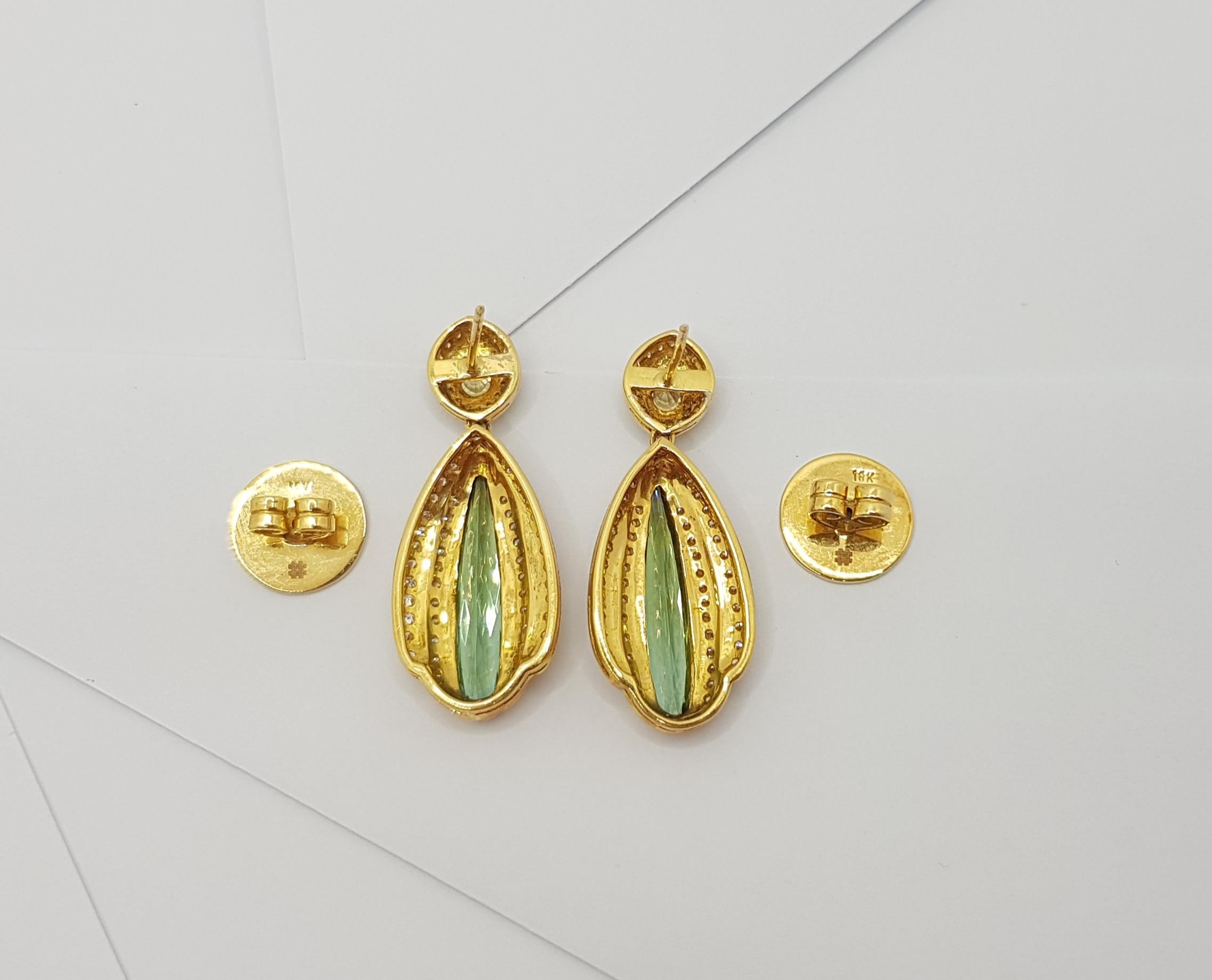 Contemporary Green Tourmaline with Brown Sapphire and Diamond Earrings Set in 18 Karat Gold For Sale