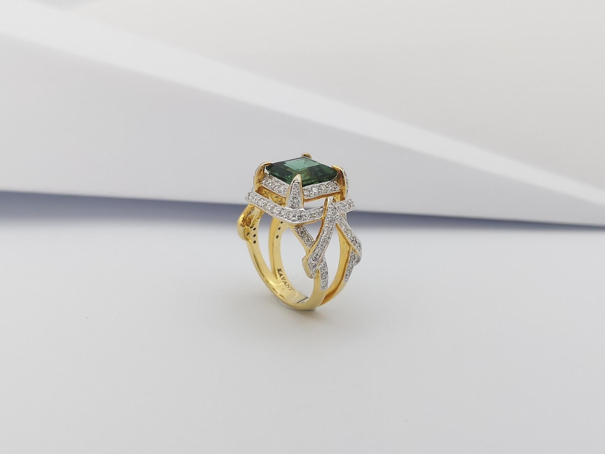 Green Tourmaline with Diamond Ring Set in 18 Karat Gold Settings For Sale 10