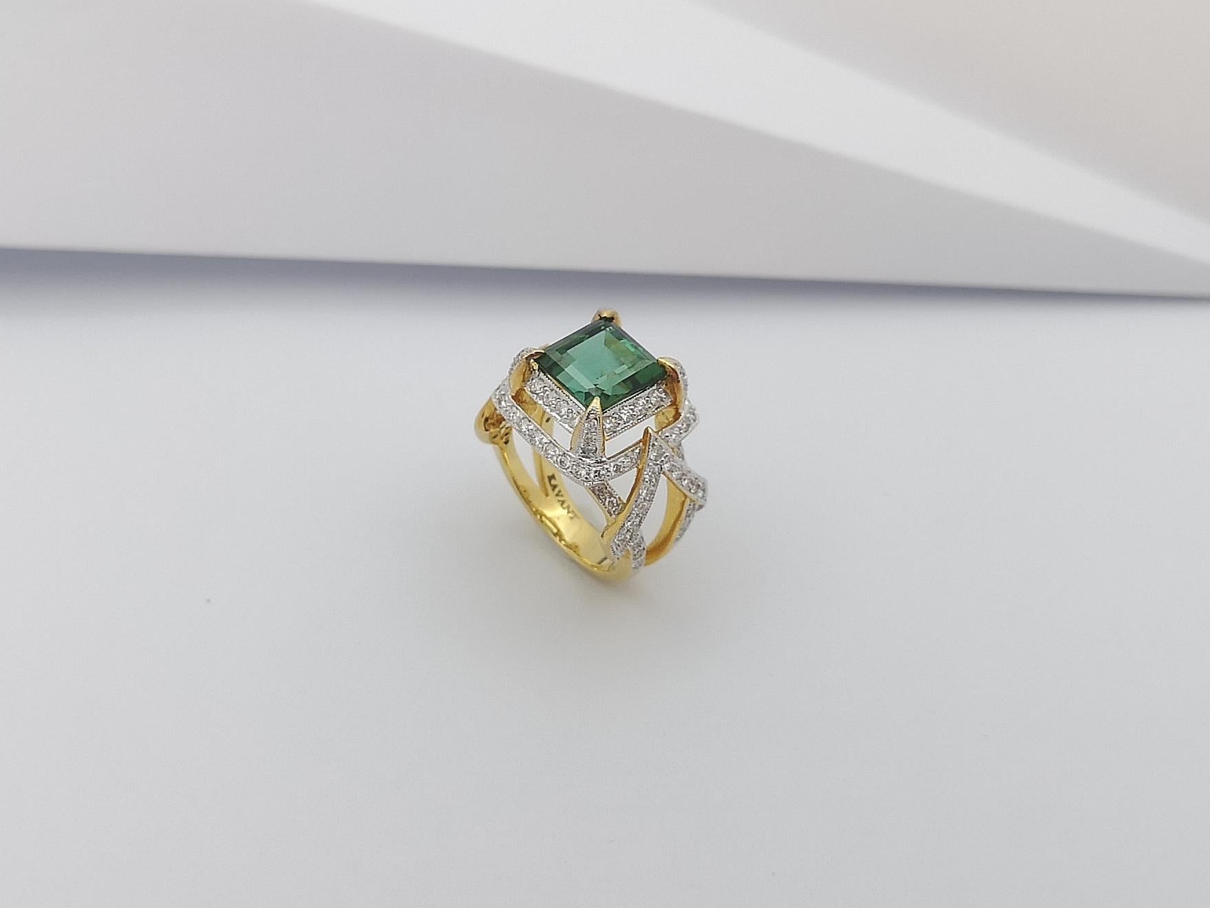 Green Tourmaline with Diamond Ring Set in 18 Karat Gold Settings For Sale 11