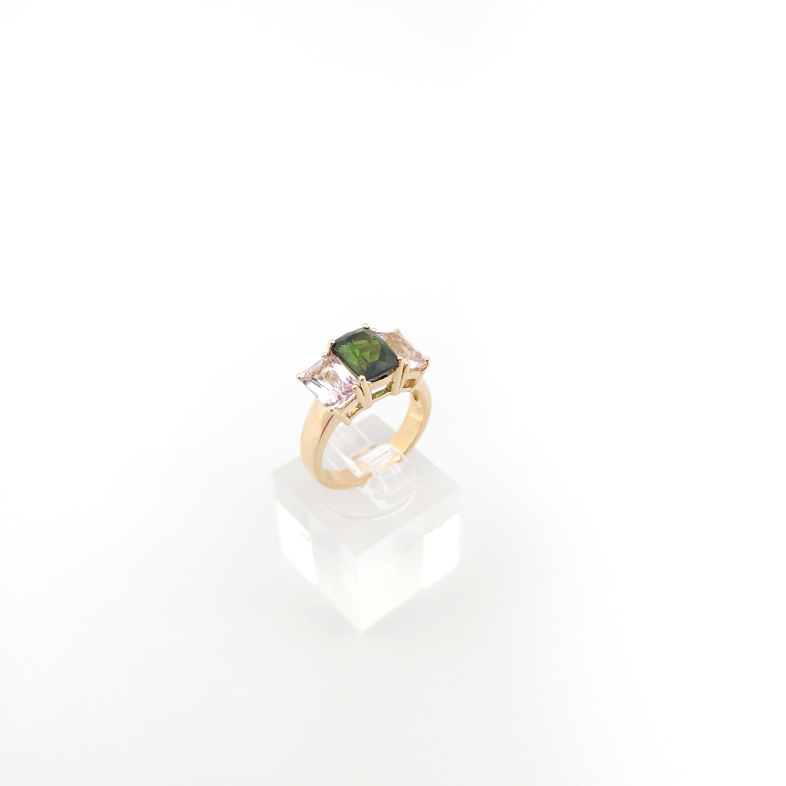 Green Tourmaline with Morganite Ring set in 18K Rose Gold Settings For Sale 4
