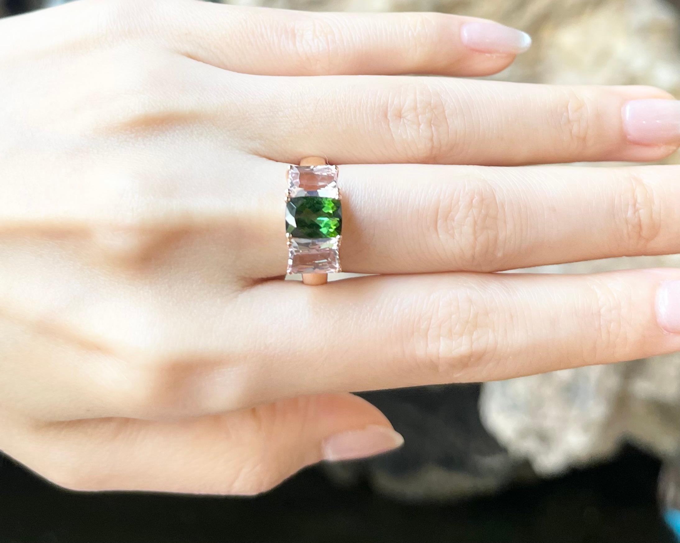 Contemporary Green Tourmaline with Morganite Ring set in 18K Rose Gold Settings For Sale