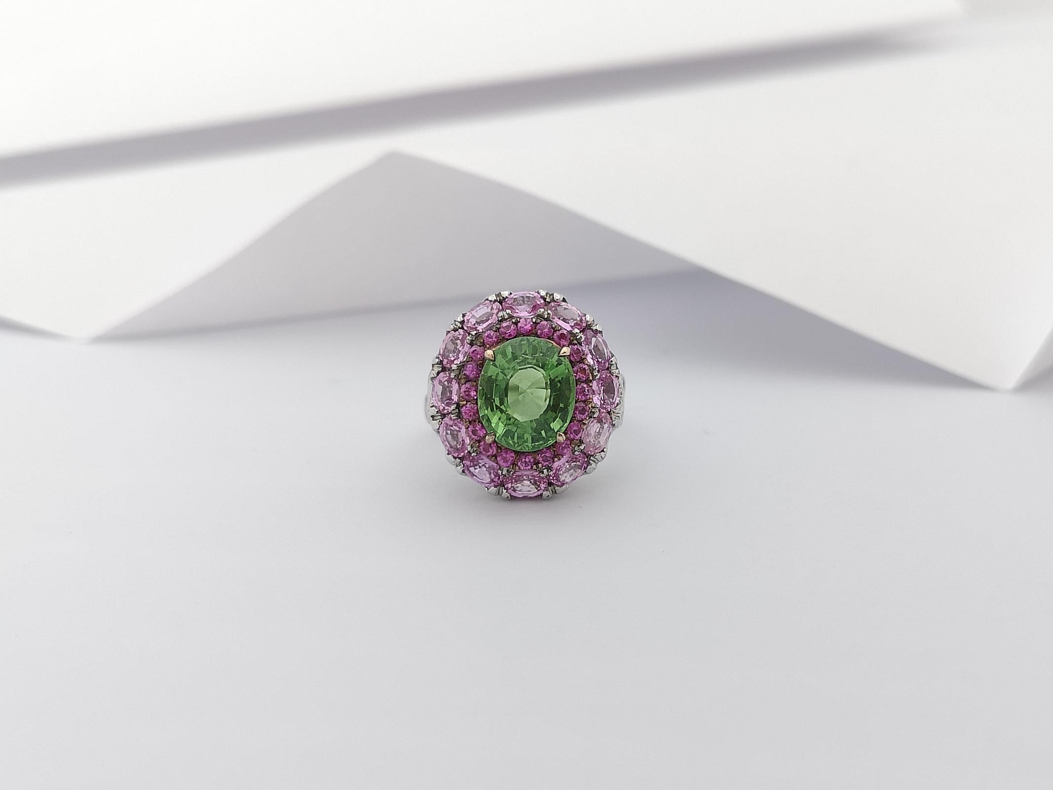 Green Tourmaline with Pink Sapphire Ring Set in 18 Karat White Gold Settings For Sale 1