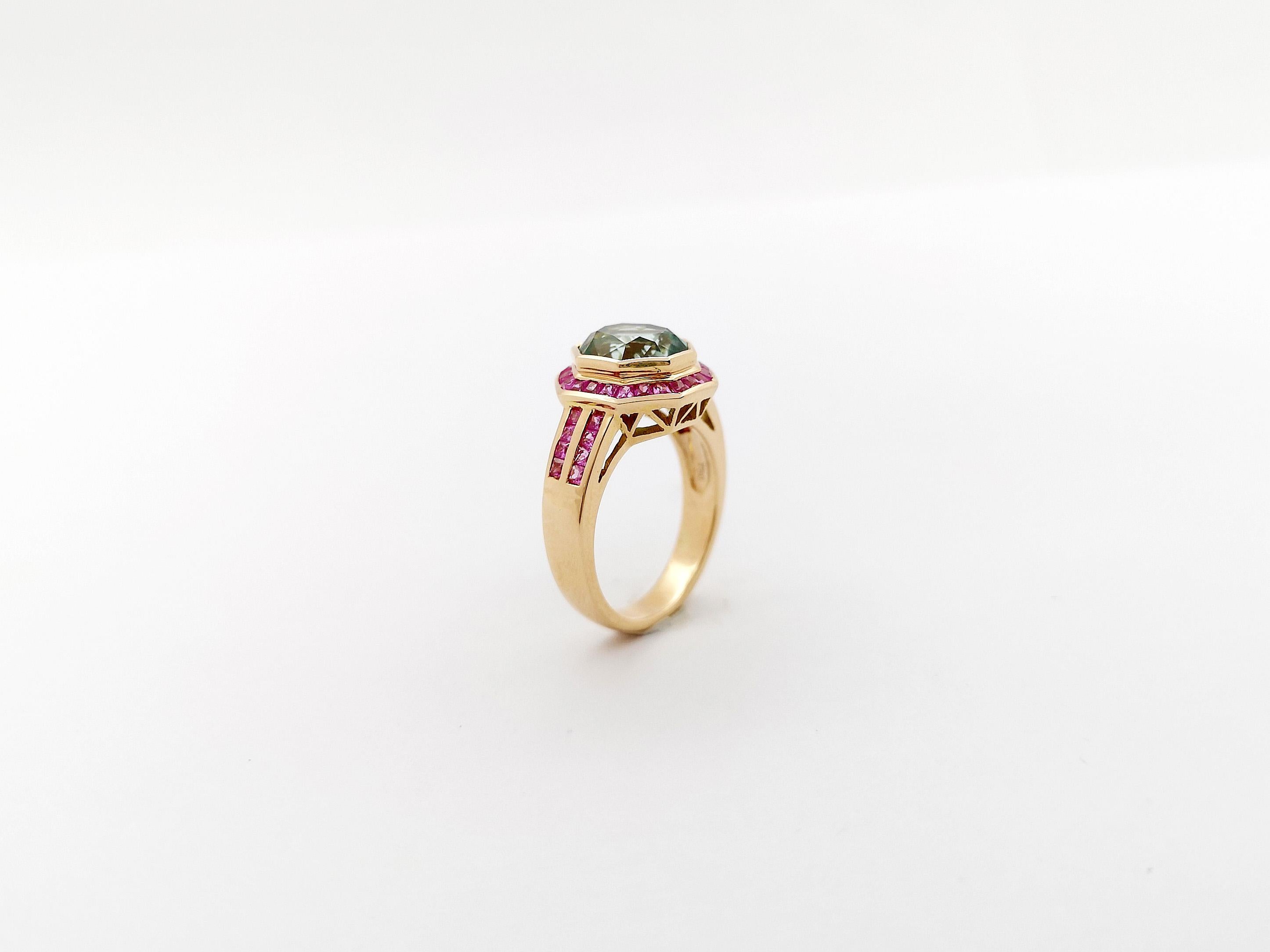 Green Tourmaline with Pink Sapphire Ring set in 18K Rose Gold Settings For Sale 11