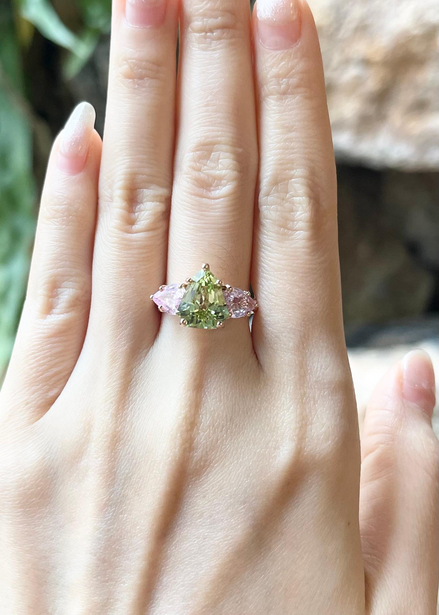 Green Tourmaline 3.18 carats with Pink Sapphire 2.06 carats Ring set in 18K Rose Gold Settings

Width:  2.0 cm 
Length: 1.1 cm
Ring Size: 52
Total Weight: 7.55 grams

