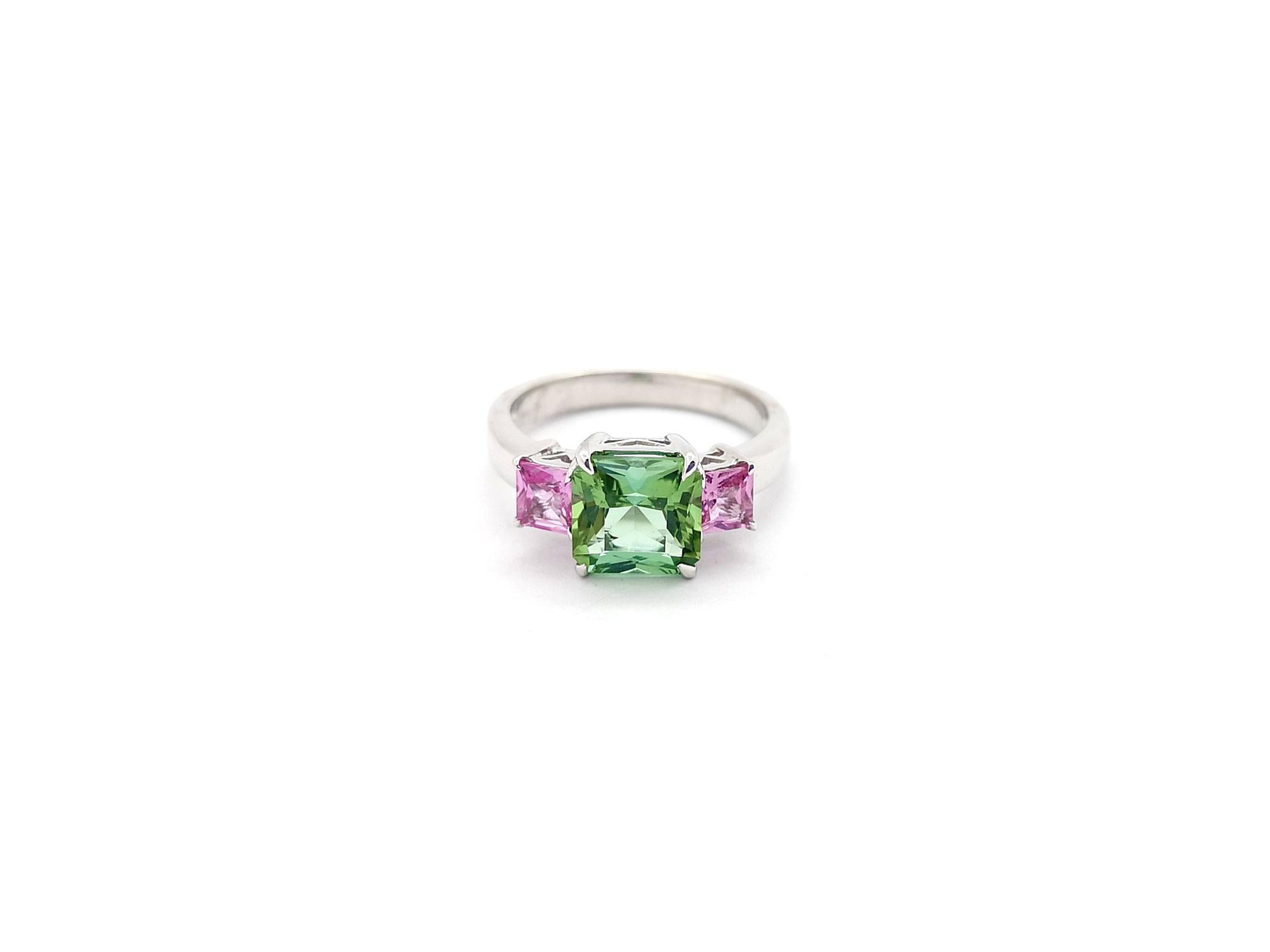 Green Tourmaline with Pink Sapphire Ring set in 18K White Gold Settings For Sale 6