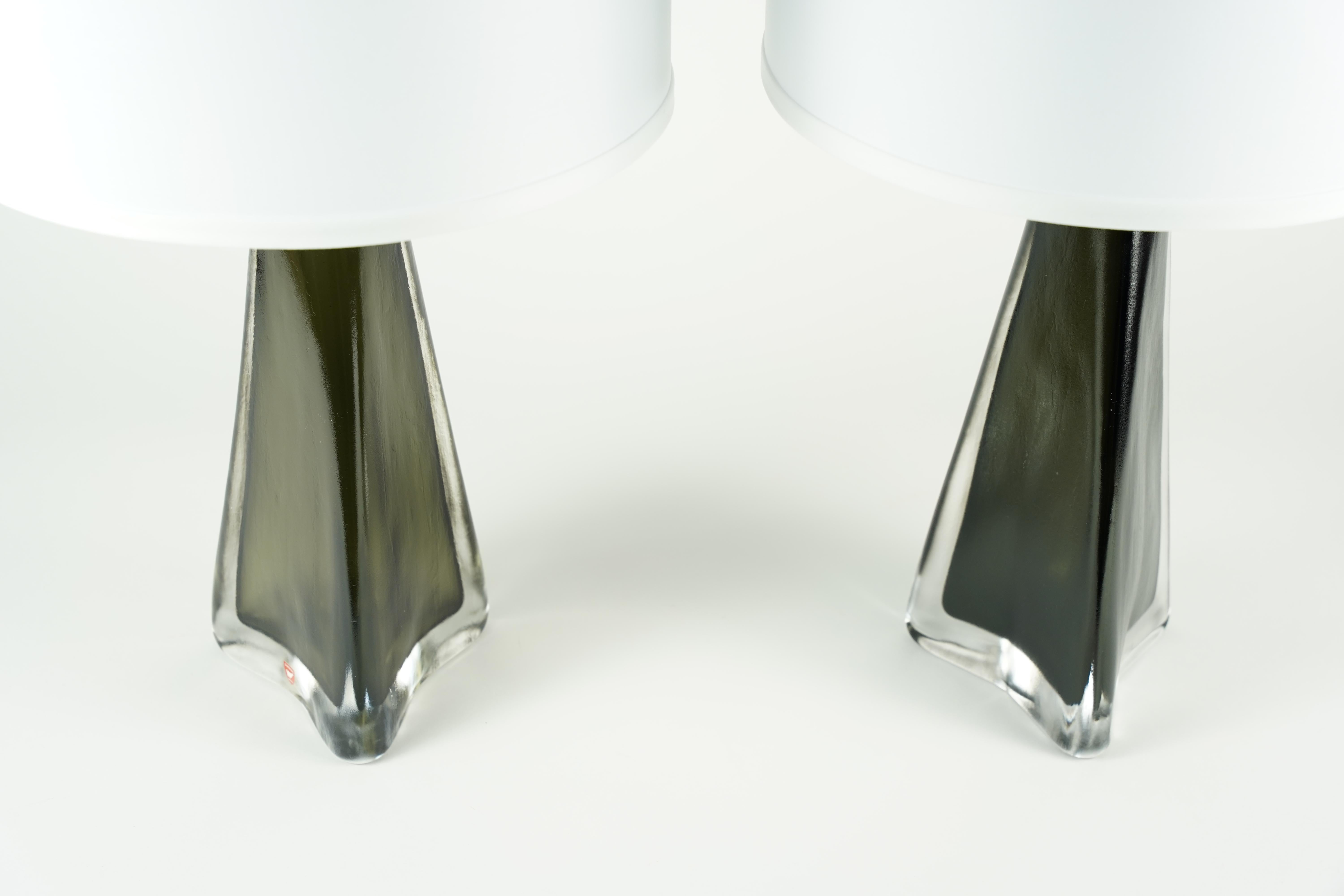 Paire de lampes triangulaires vertes Orrefors, Suède, 1960 en vente 1