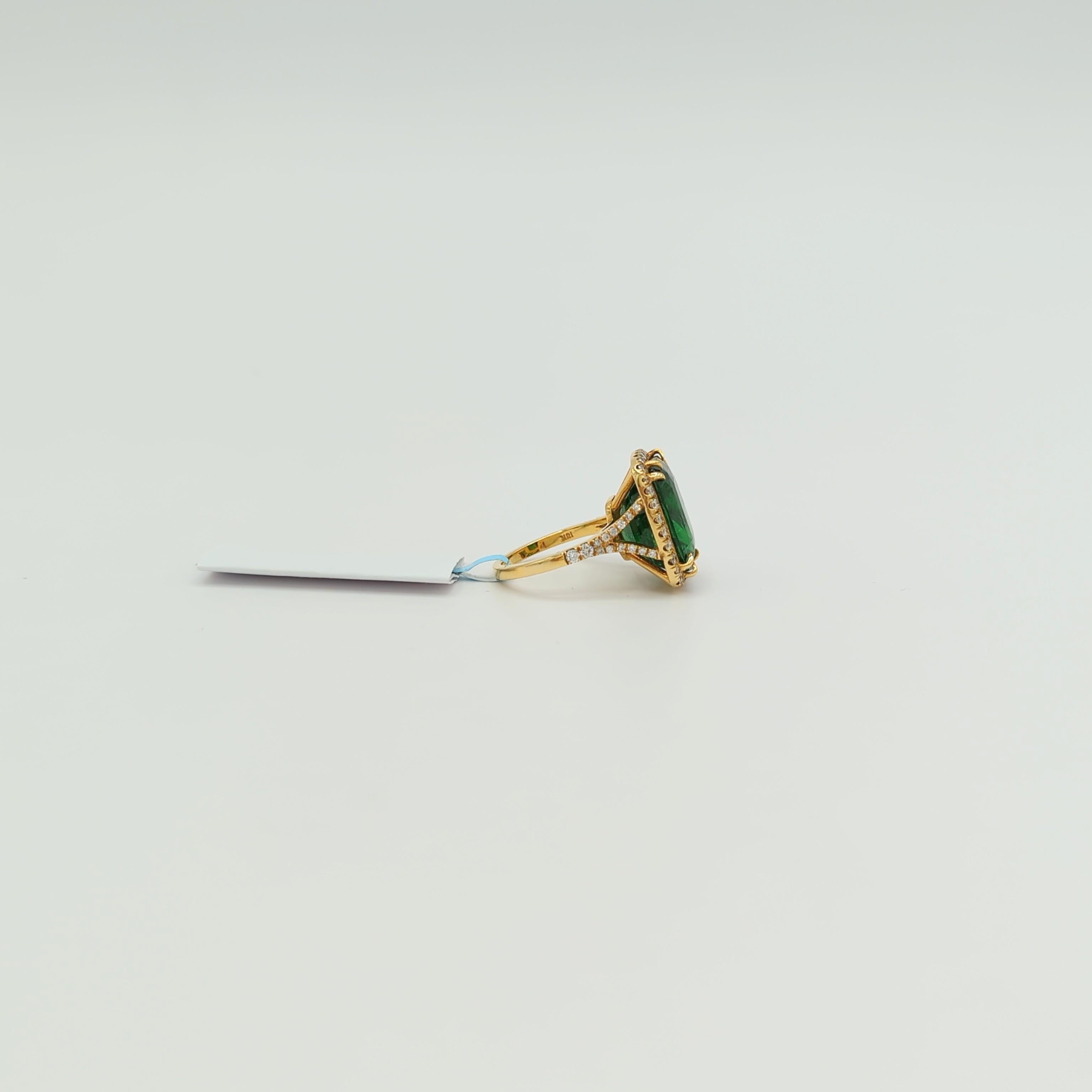 Cushion Cut Green Tsavorite and White Diamond Cocktail Ring in 18K Yellow Gold For Sale